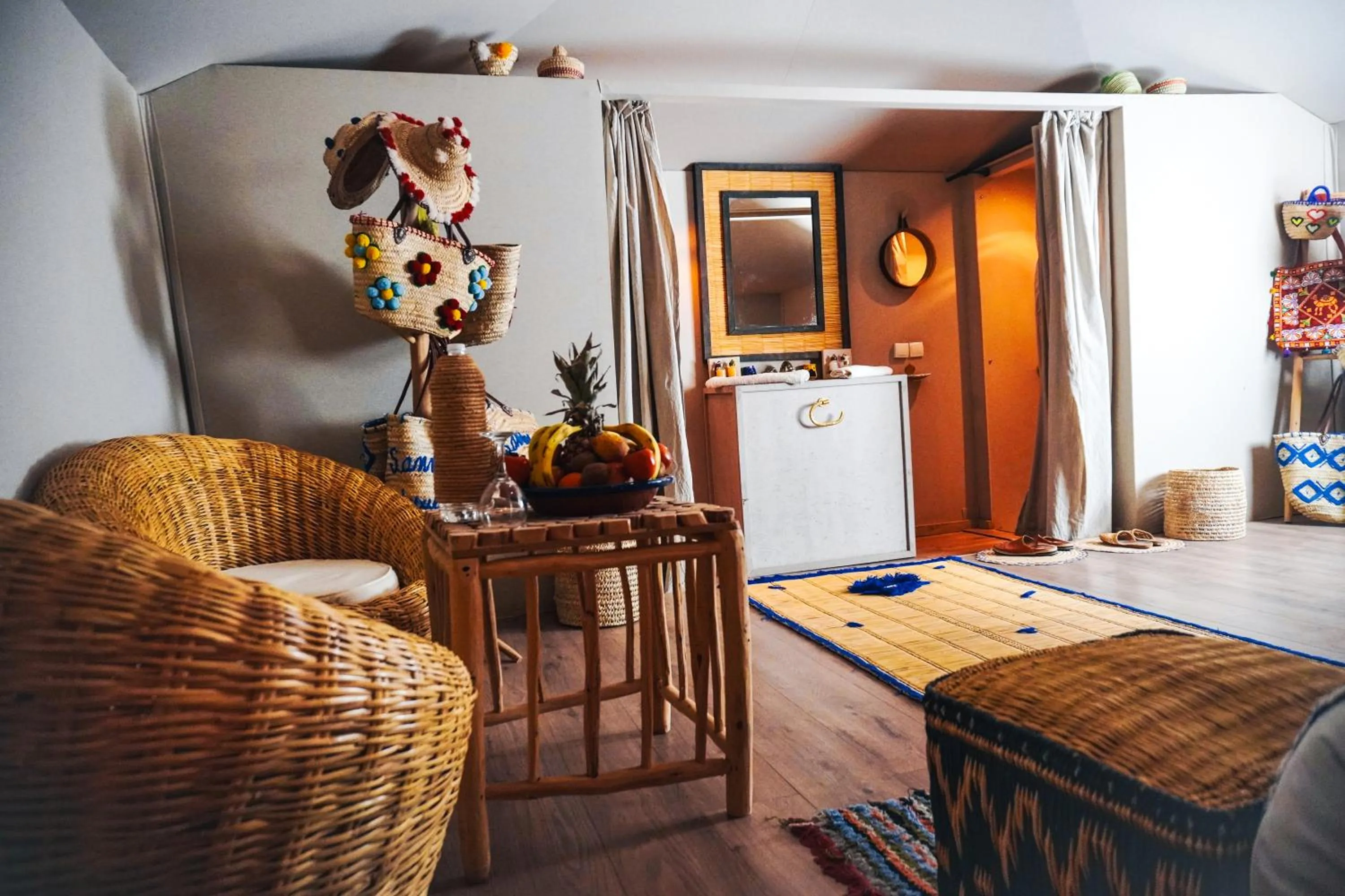 Sanmao Desert Luxury Camp