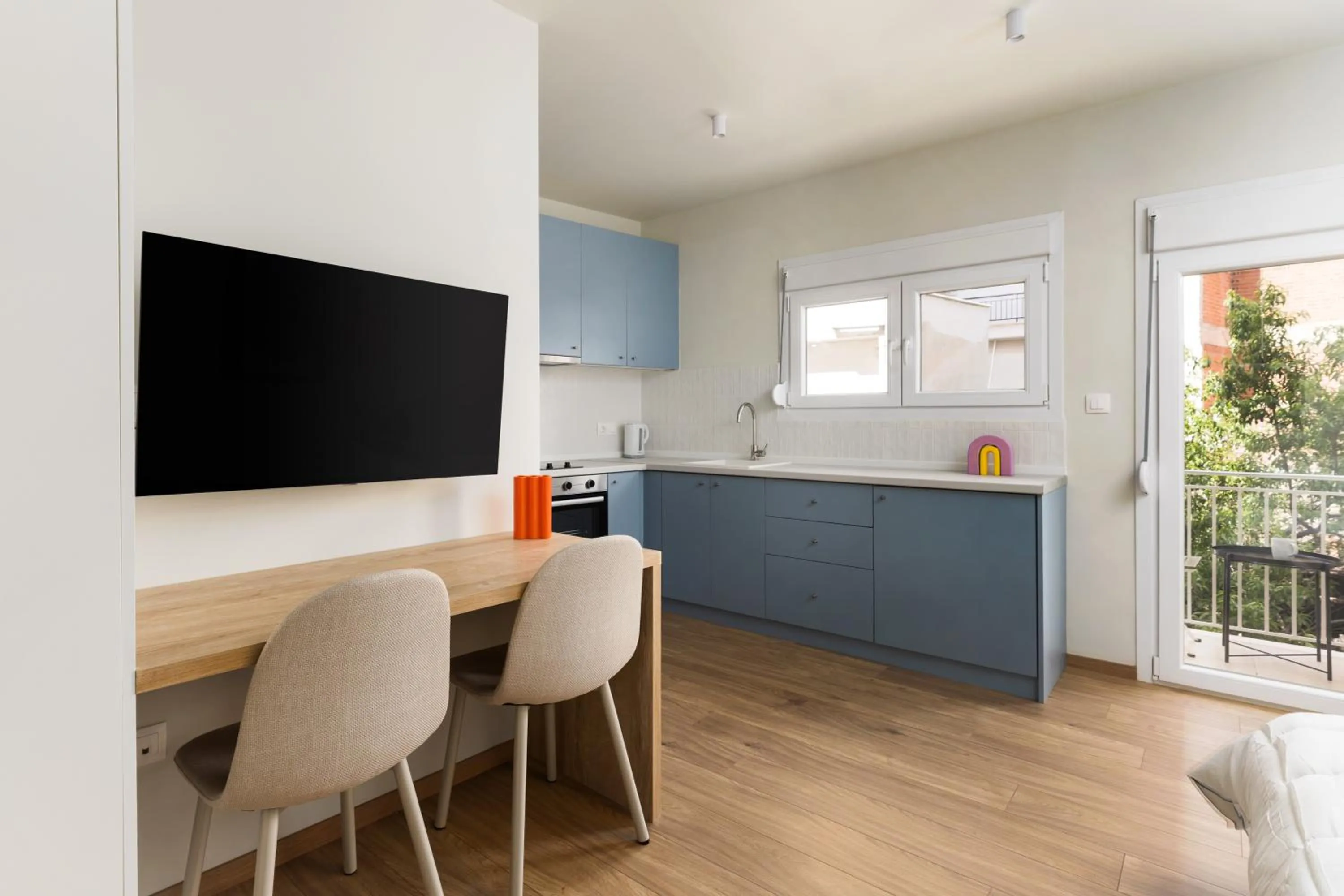 TV and multimedia in Celine Volos by halu! Cozy apartments in the center