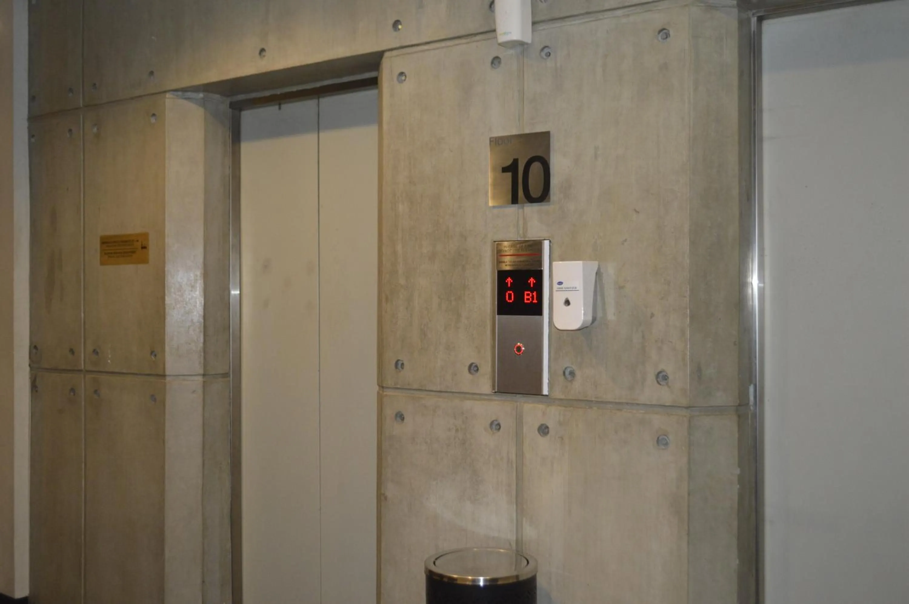 elevator in AI Hotel Jakarta Thamrin