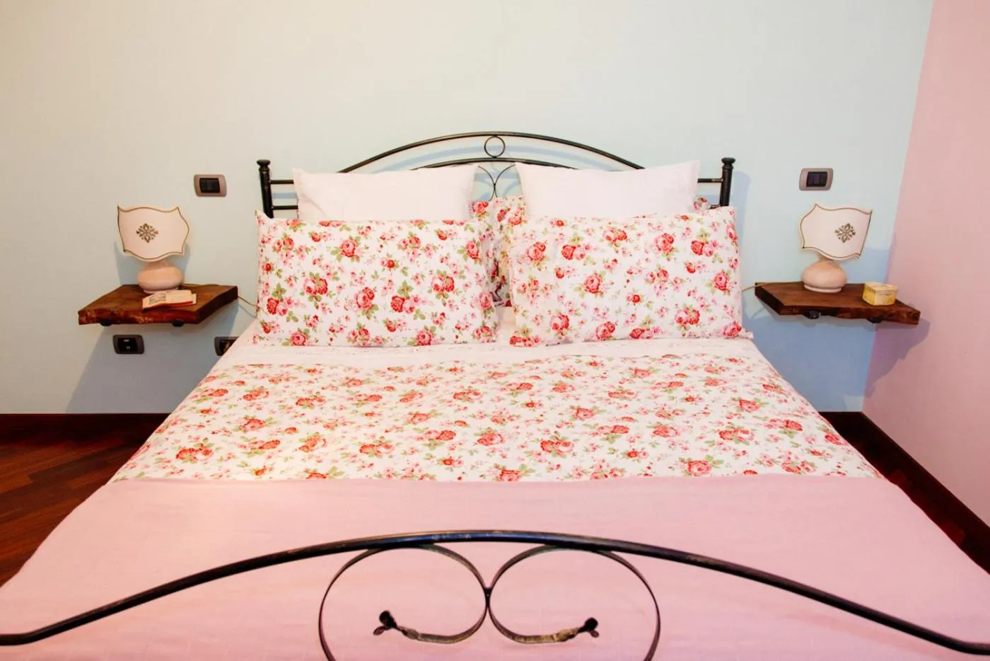 Bed in Alba dei Due Soli B&B