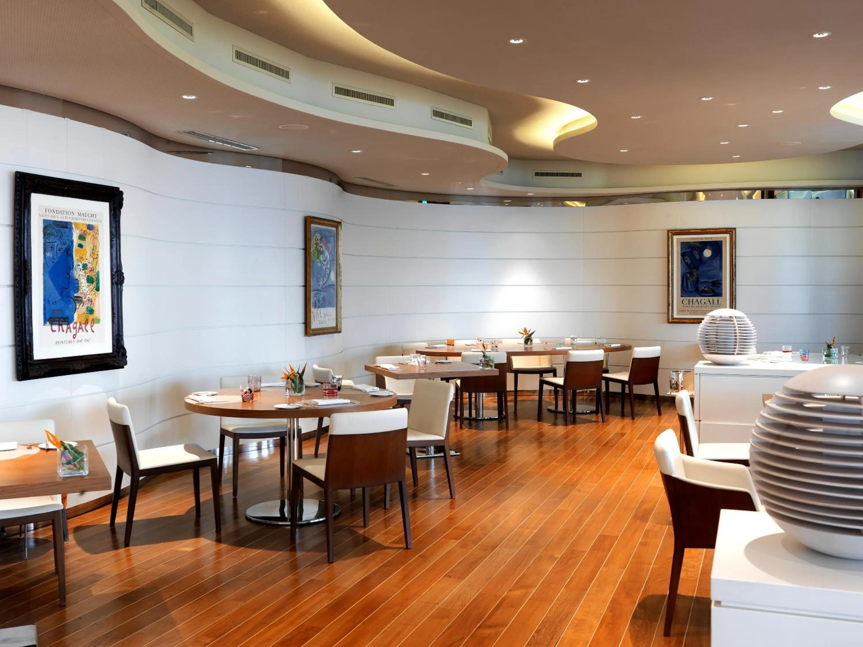 Restaurant/places to eat in The View Lugano