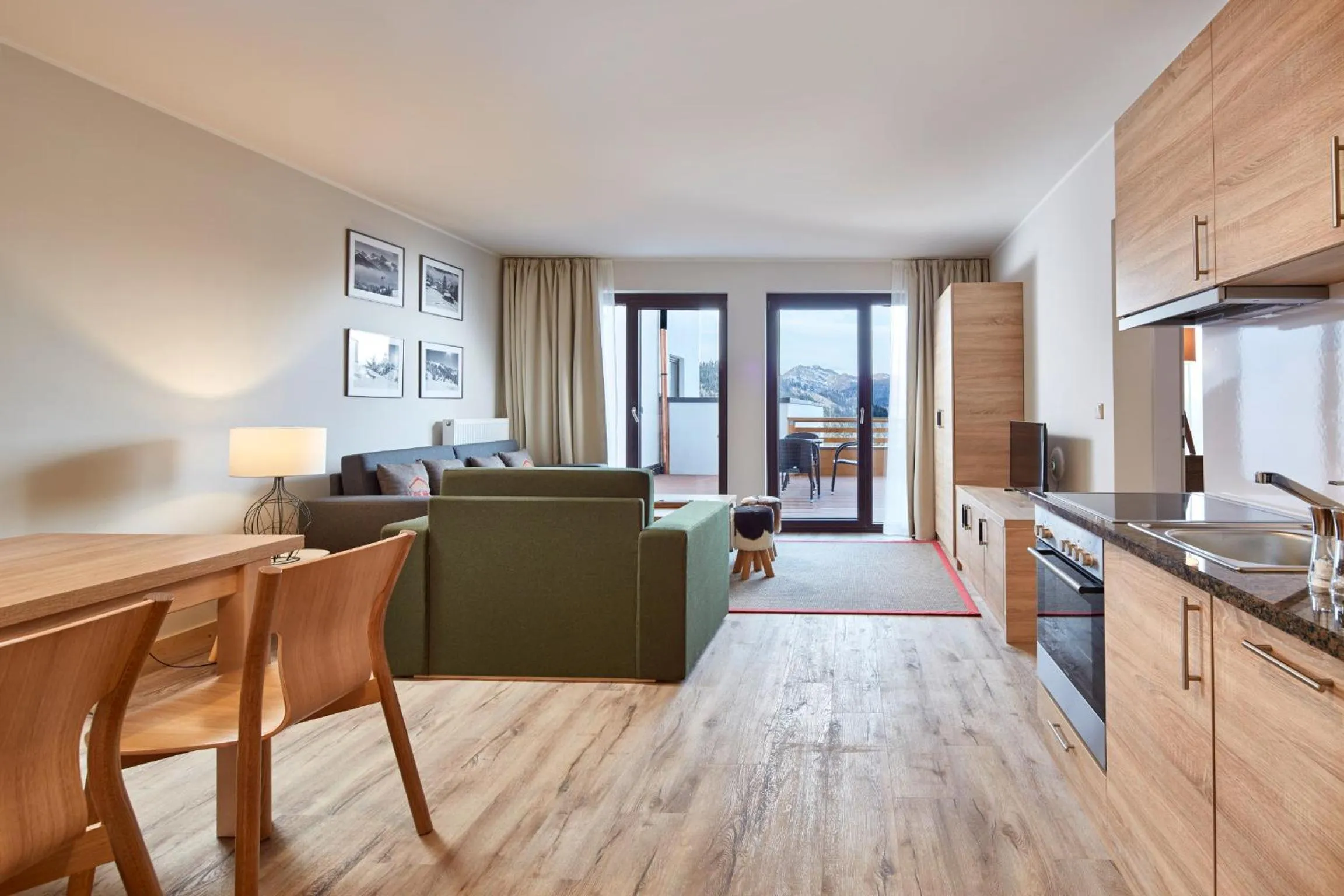 Kitchen or kitchenette in Das Alpenhaus Katschberg 1640 inkl Lungau Card