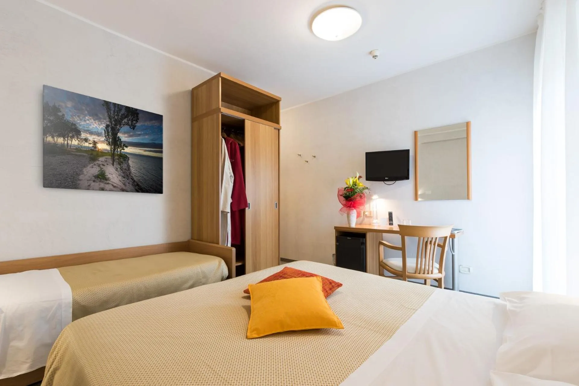 Photo of the whole room, Bed in Hotel Al Cigno