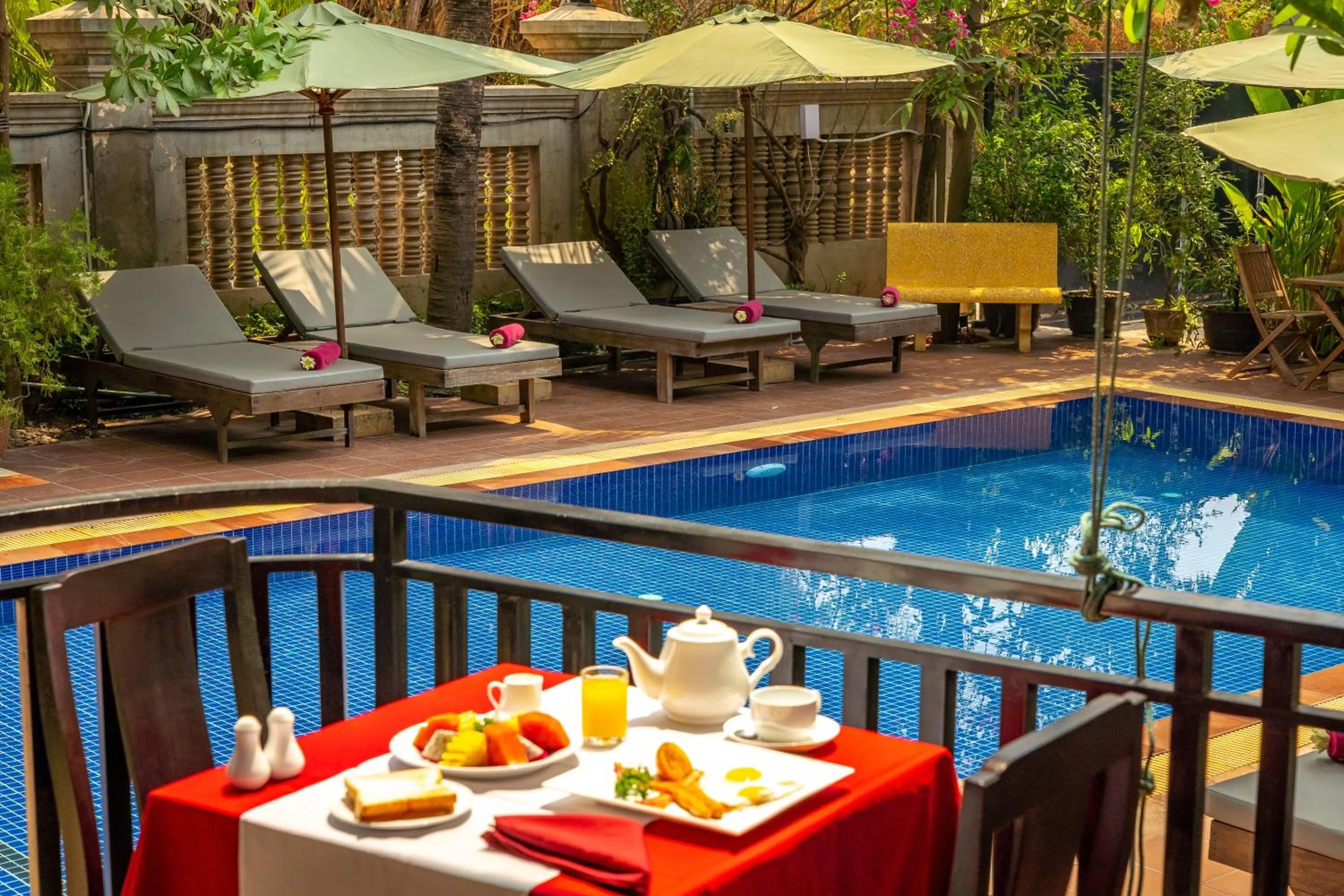 Restaurant/places to eat in Reveal Courtyard in Reveal Angkor