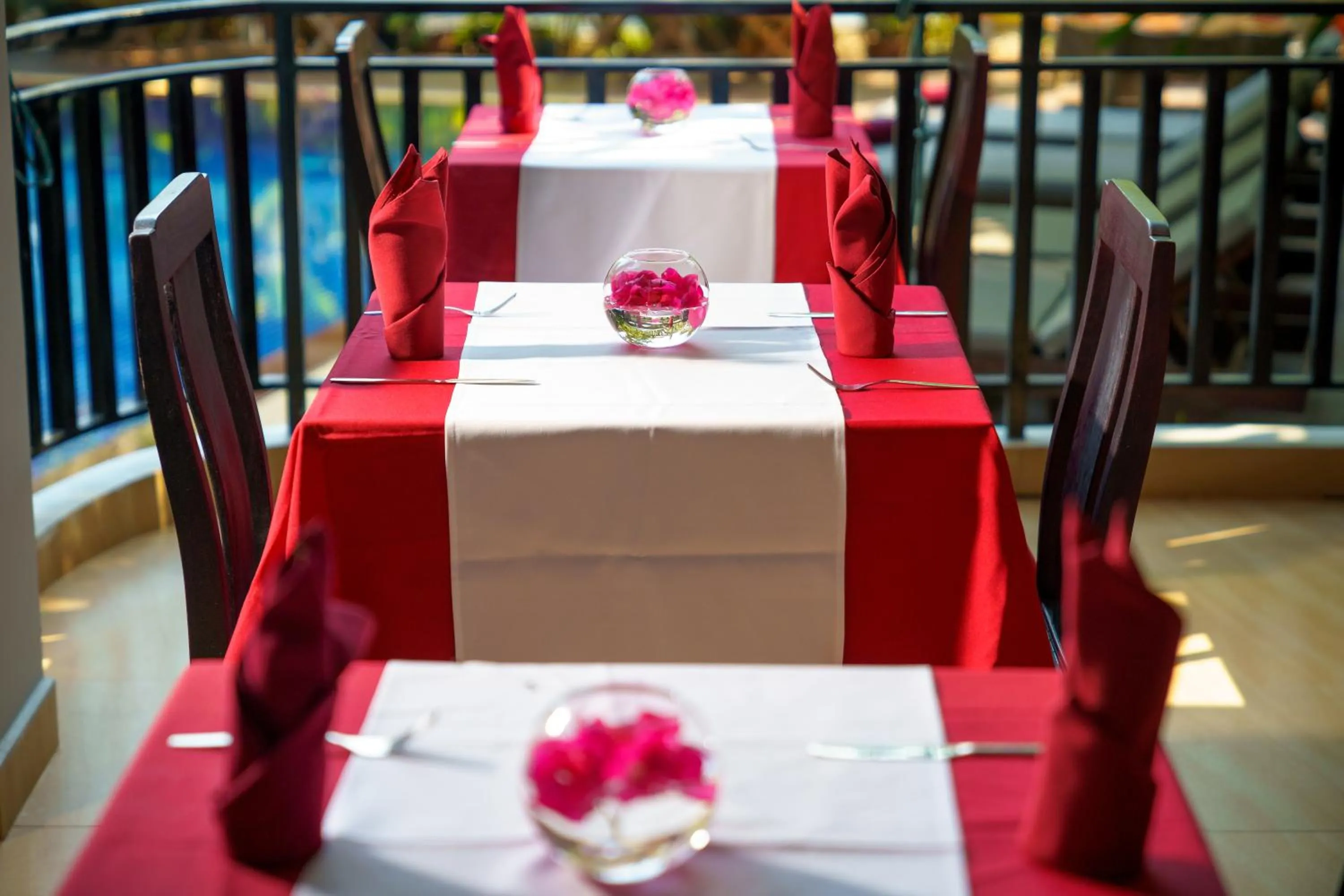 Restaurant/places to eat in Reveal Courtyard in Reveal Angkor