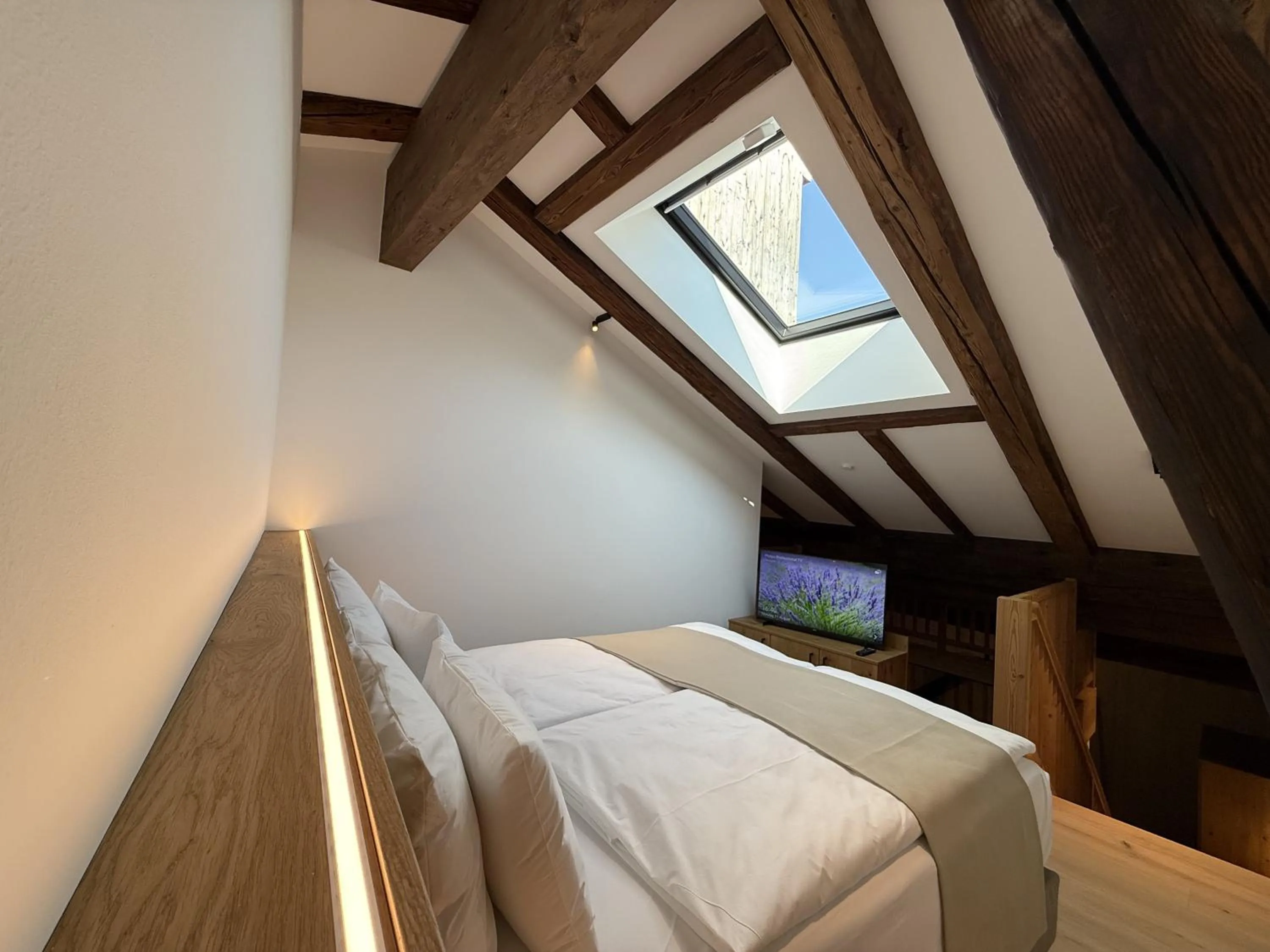 Bed in Hotel Traube Rattenberg