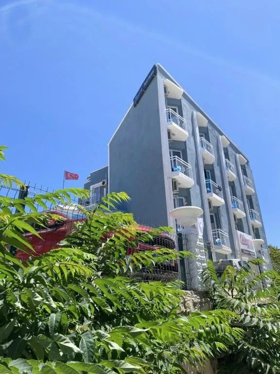 Çeşme Minerva Port Hotel