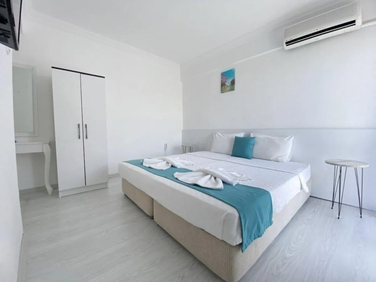 Çeşme Minerva Port Hotel