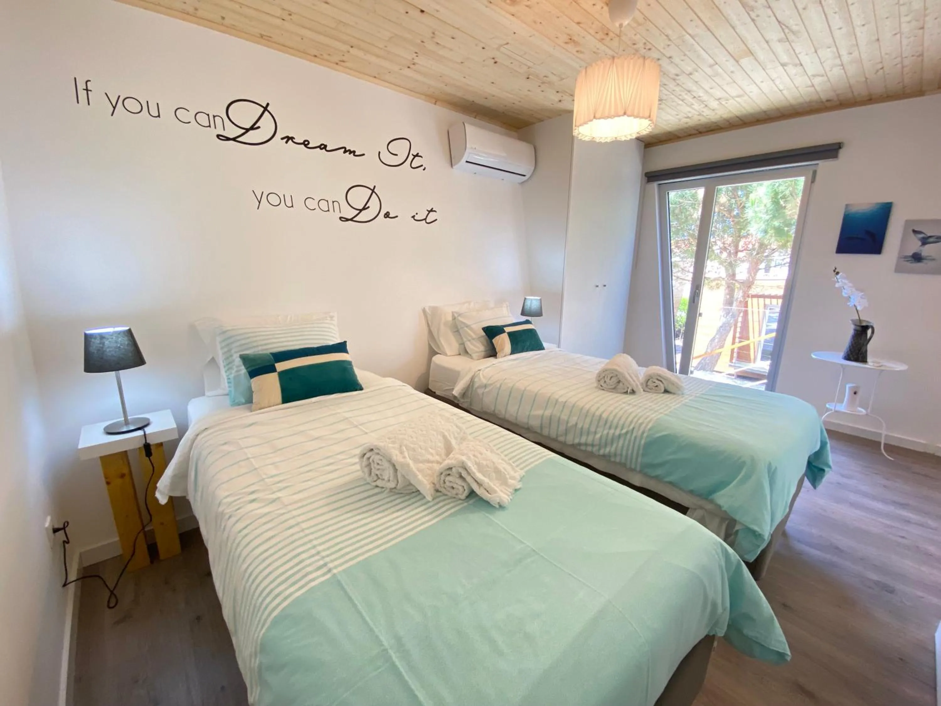 Bed in Golden Halcyon - Ericeira Villas