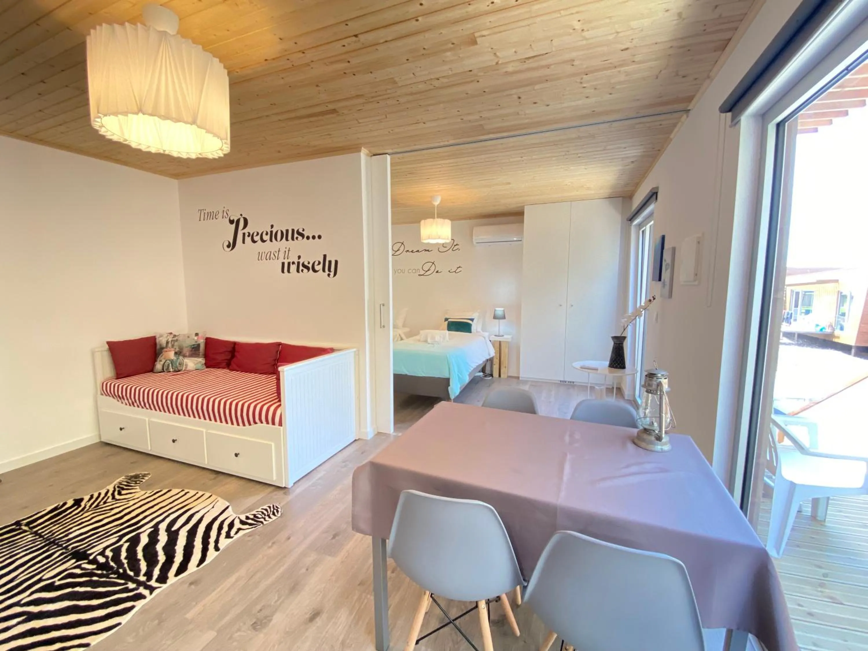 Bed in Golden Halcyon - Ericeira Villas