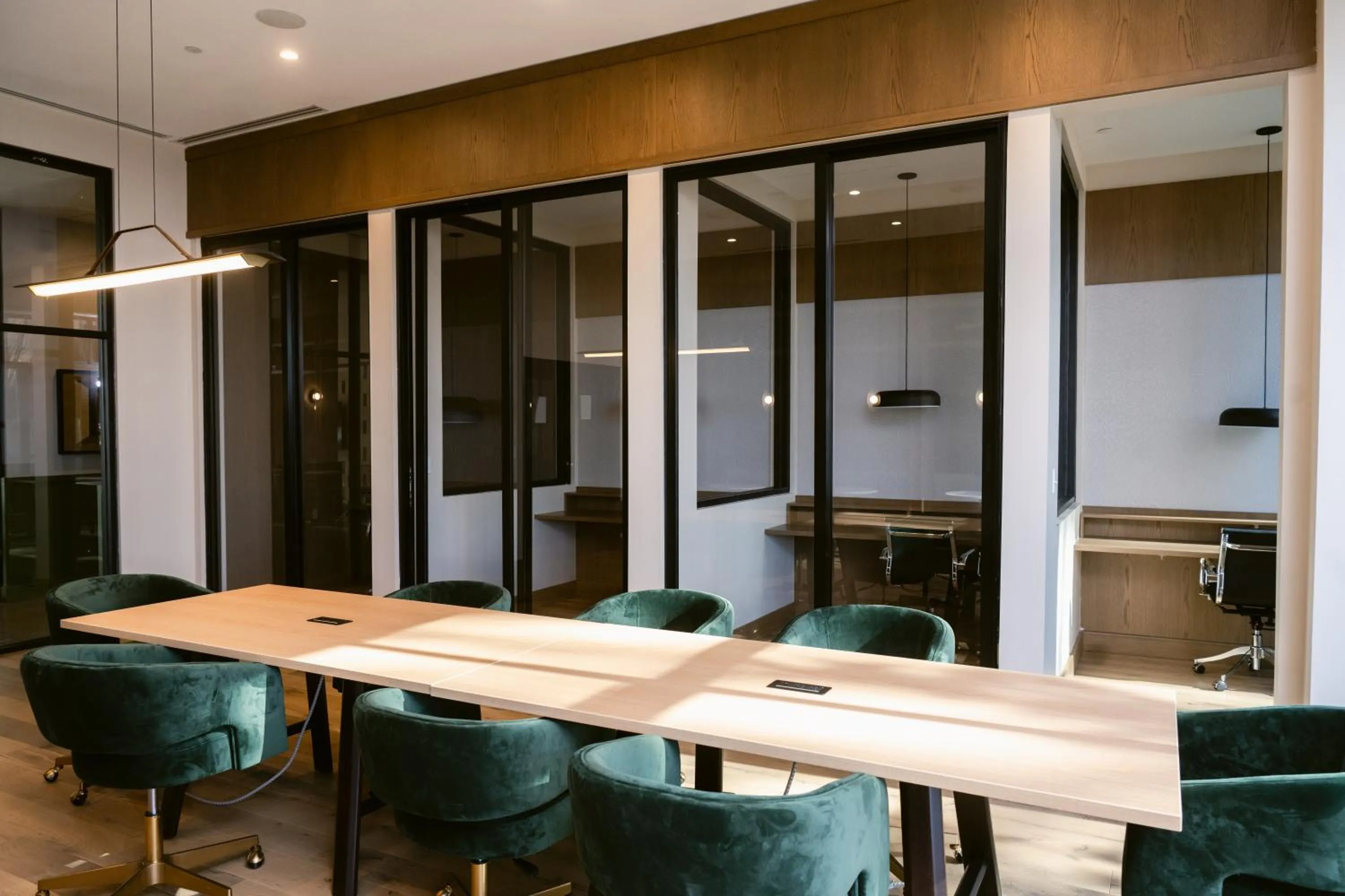 Meeting/conference room in Anthem House Huntsville MidCity, powered by Placemakr