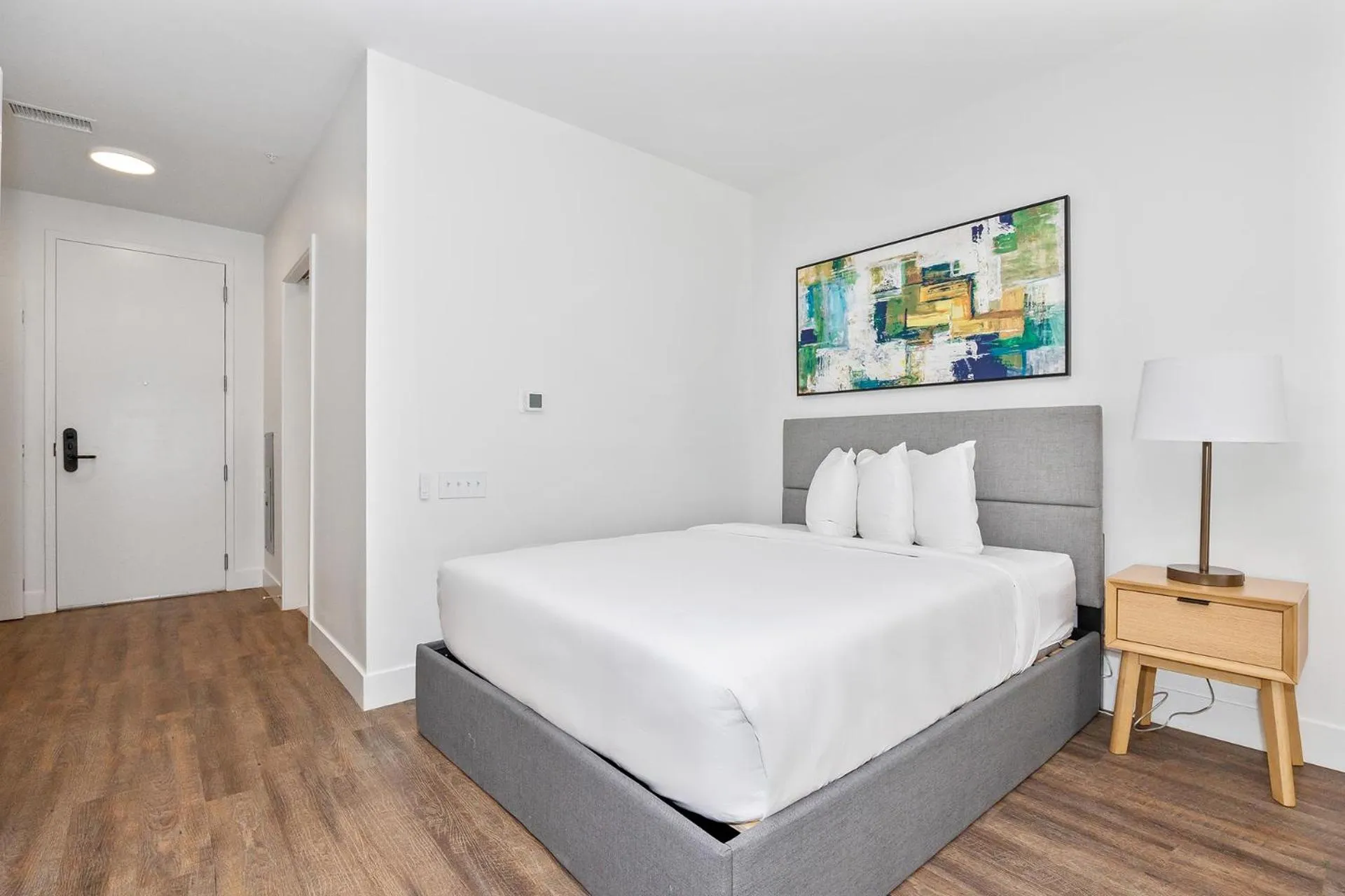 Bed in Anthem House Huntsville MidCity, powered by Placemakr