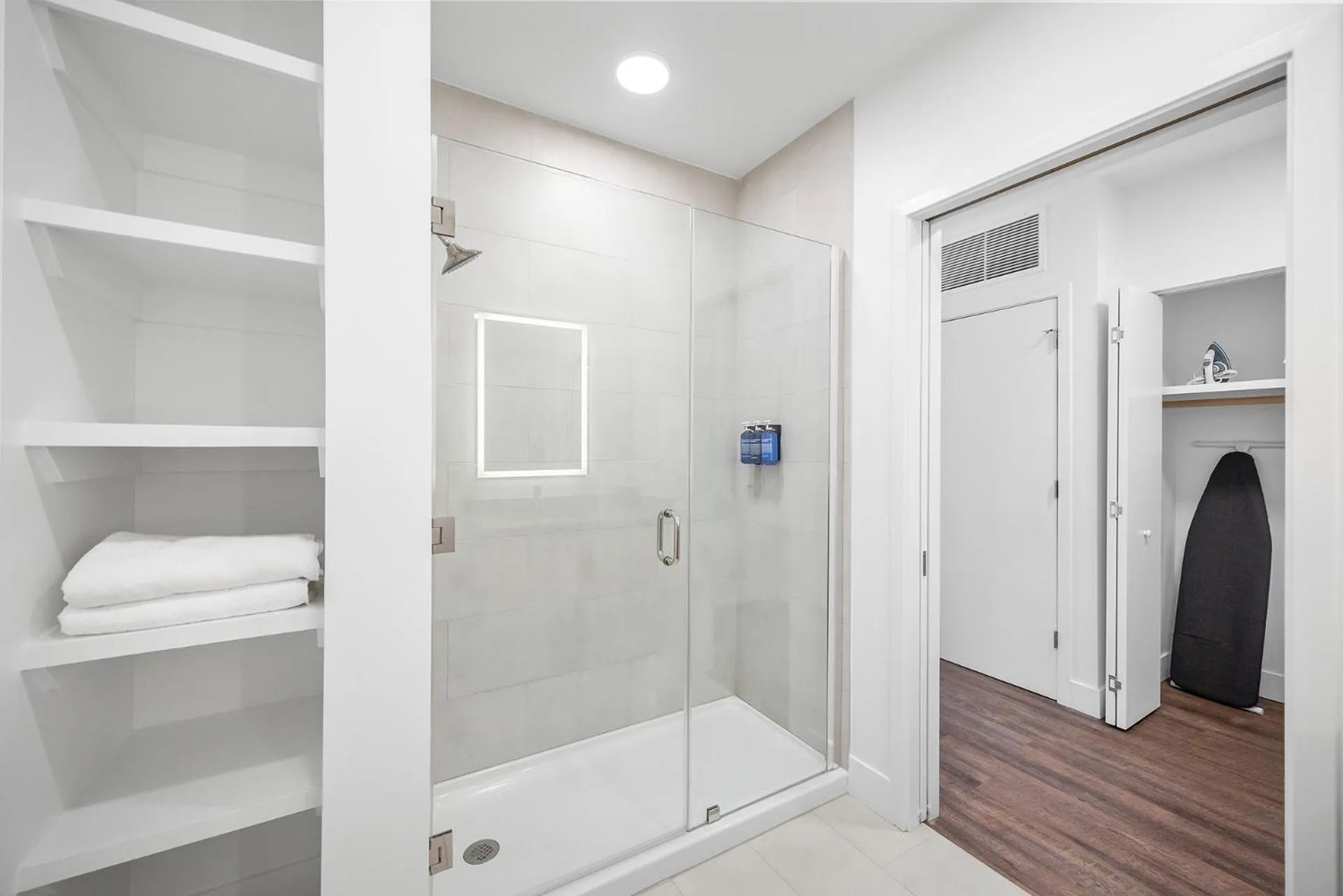 Shower in Anthem House Huntsville MidCity, powered by Placemakr