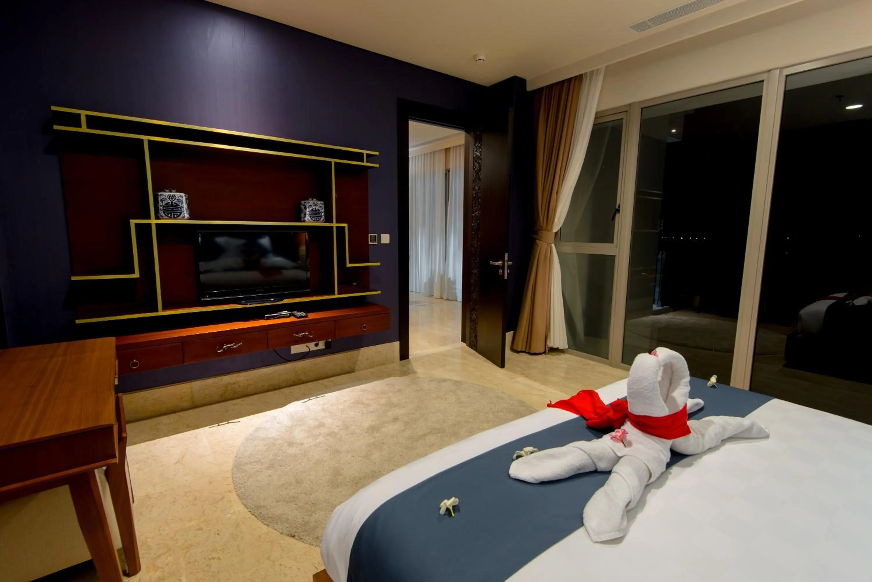 Bed in Luxury Apartment at AYANA Residences