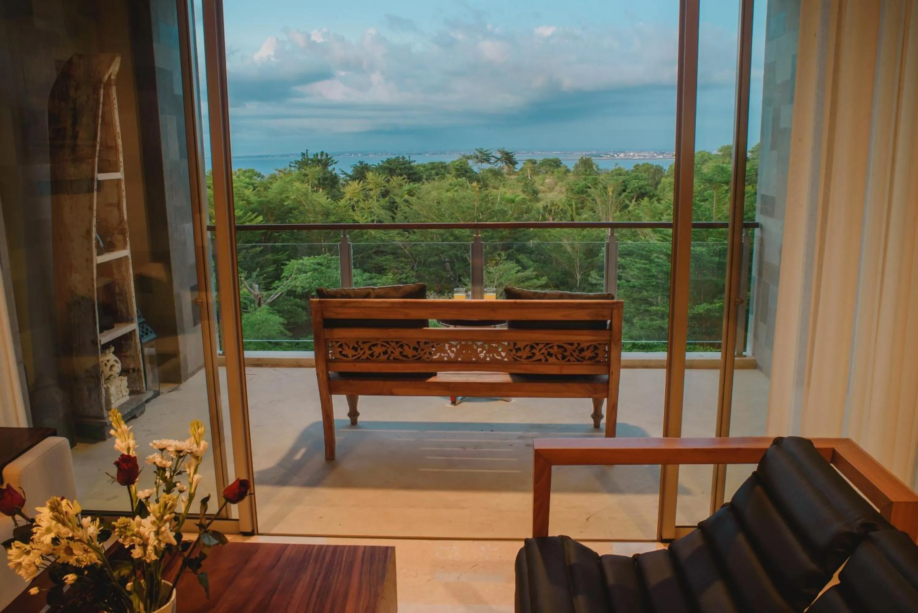 Balcony/Terrace in Luxury Apartment at AYANA Residences