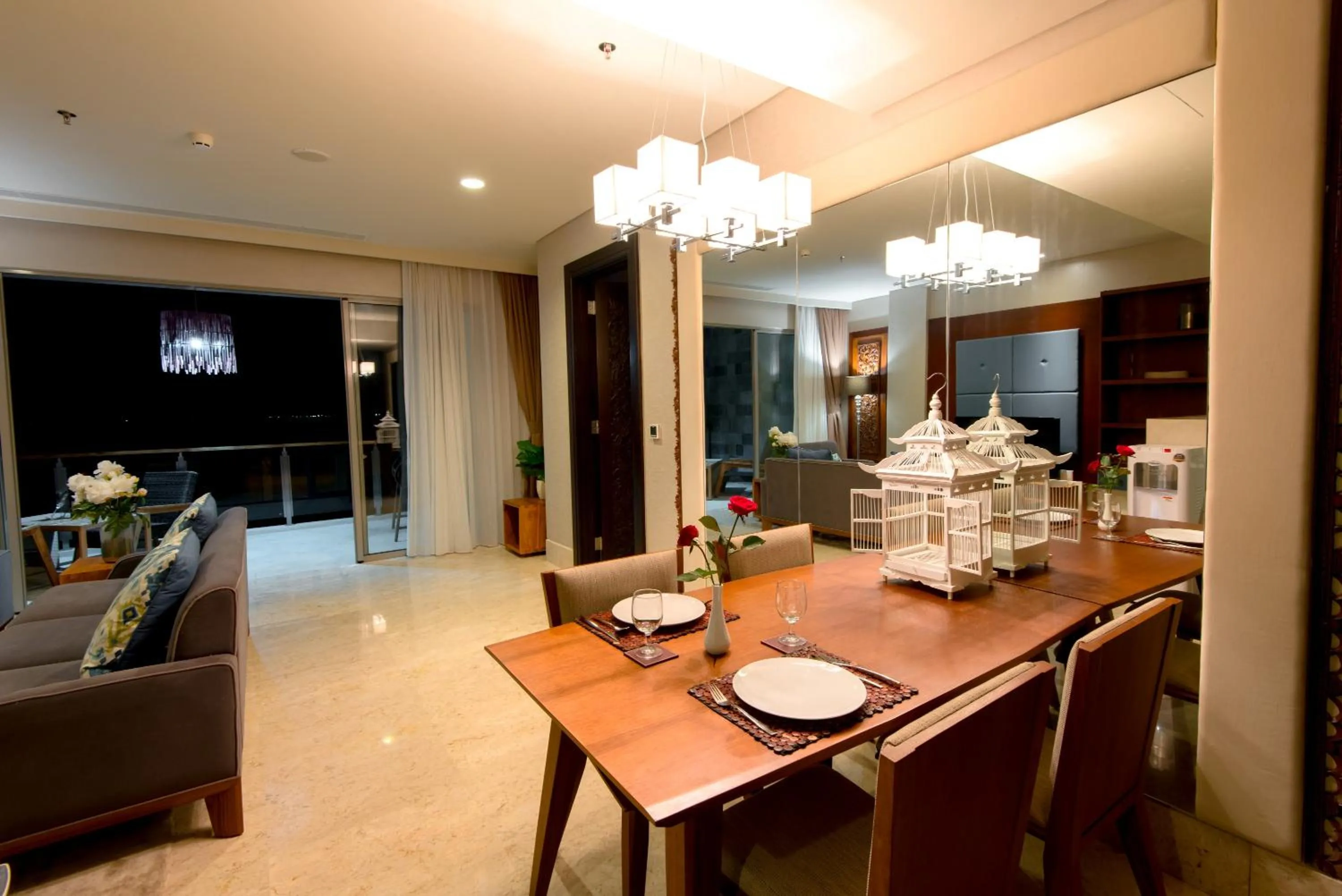 Dining area in Luxury Apartment at AYANA Residences