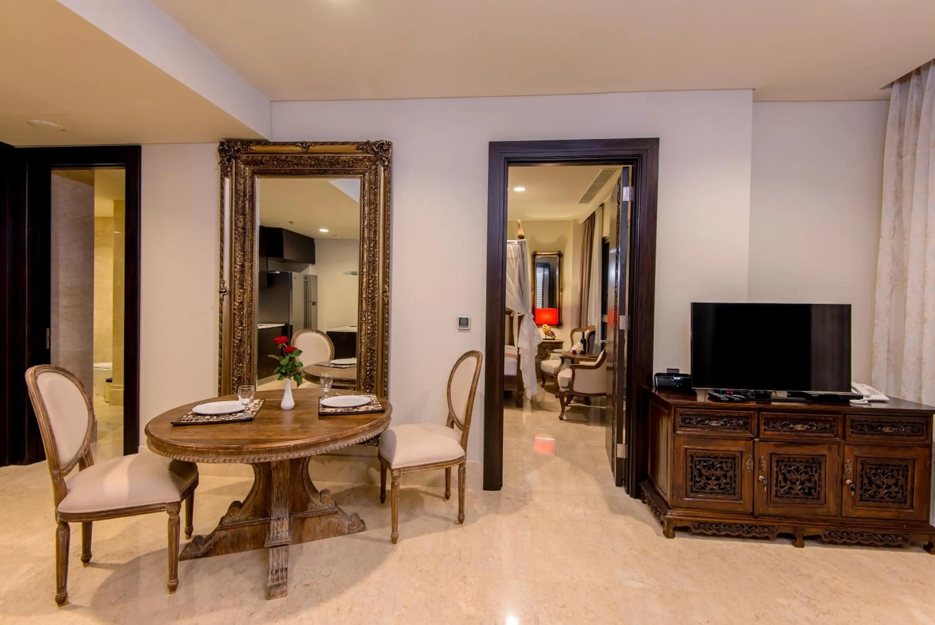 TV and multimedia in Luxury Apartment at AYANA Residences