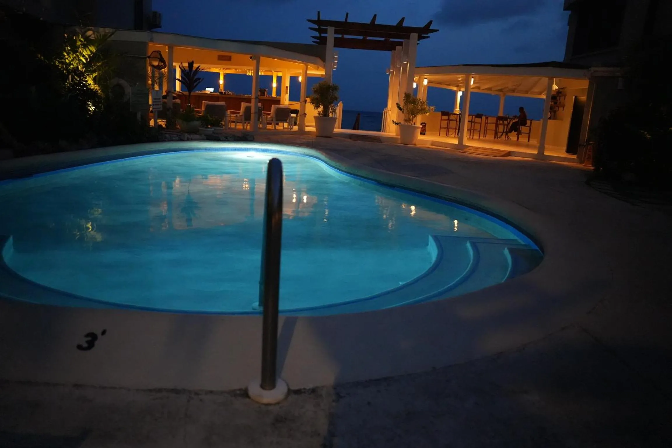 Swimming pool in Hôtel Le Roy