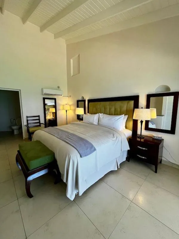 Bedroom, Bed in Hôtel Le Roy