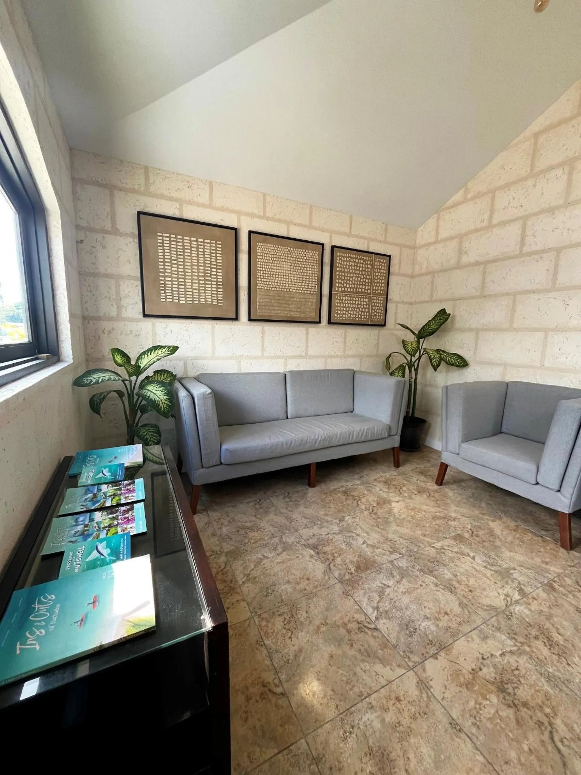 Seating area in Hôtel Le Roy