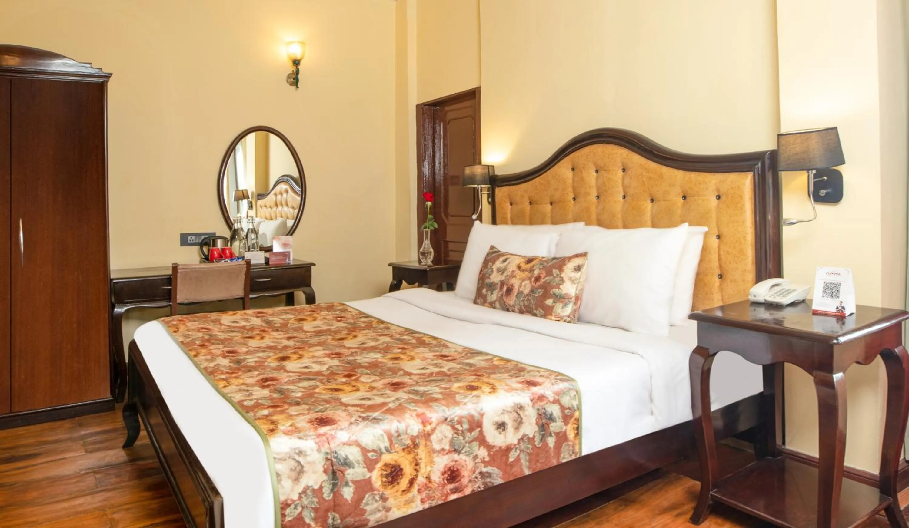 Bed in Summit Swiss Heritage Resort & Spa