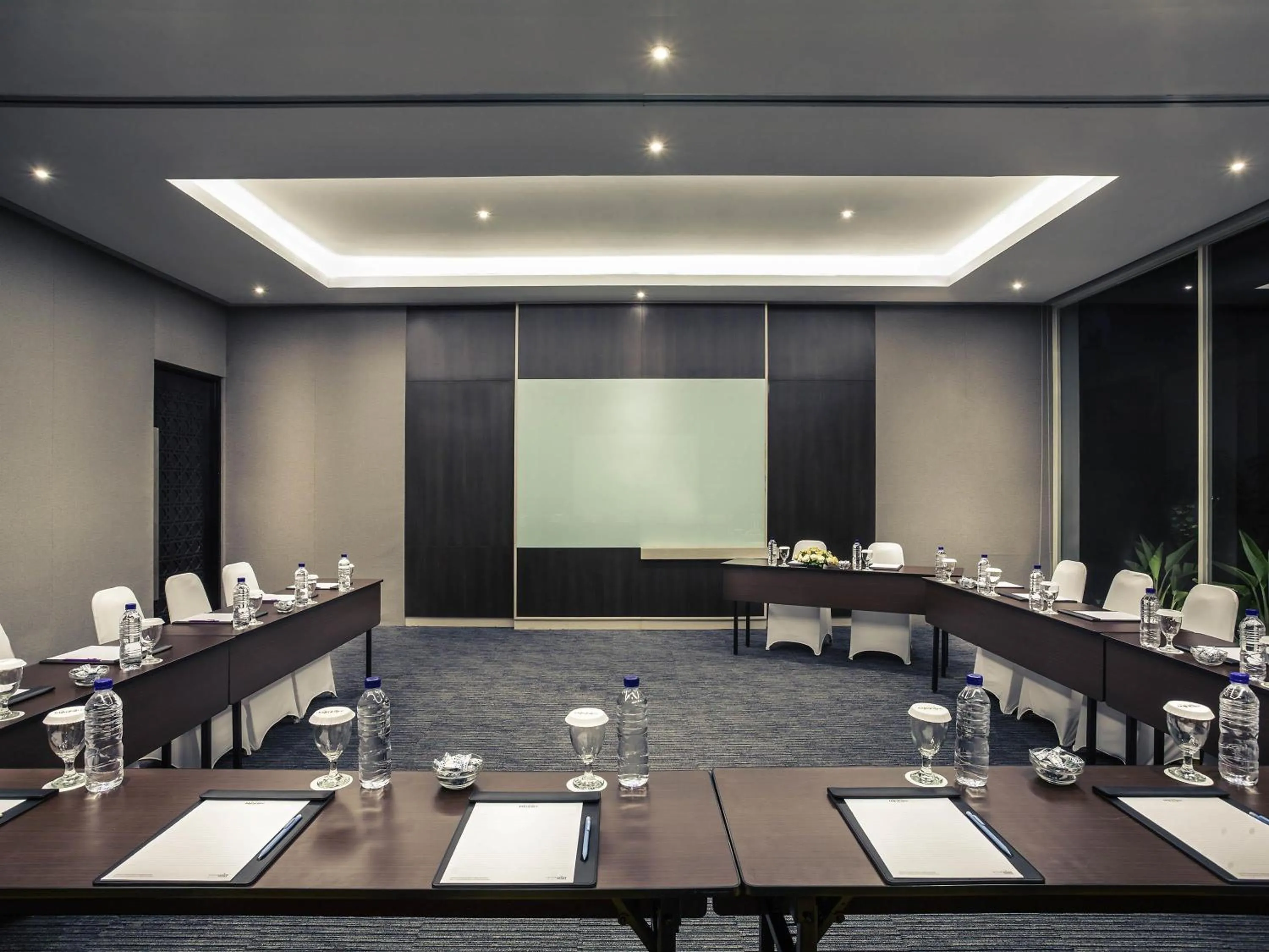 Meeting/conference room in Mercure Jakarta Cikini