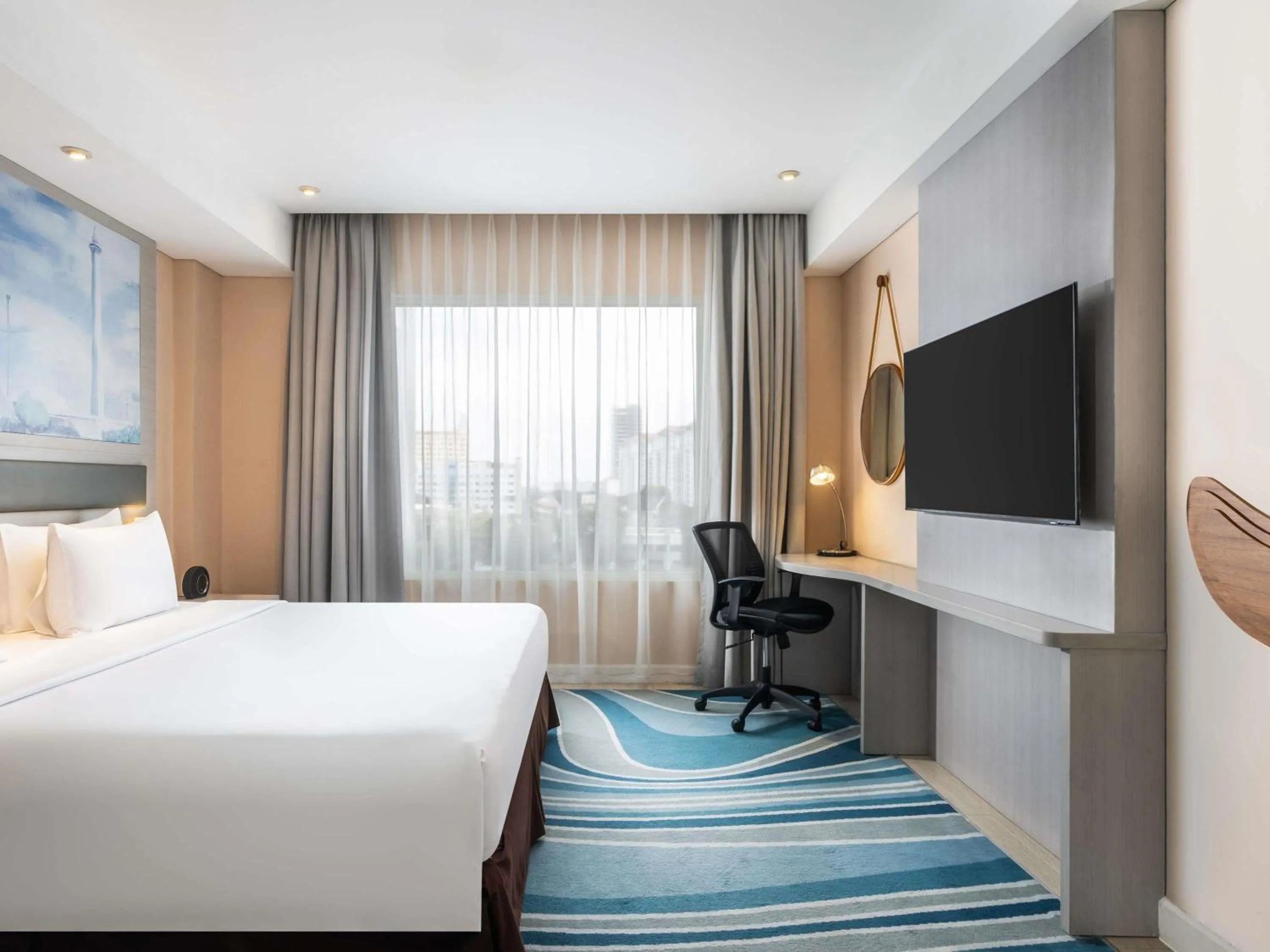 Bedroom, Bed in Mercure Jakarta Cikini