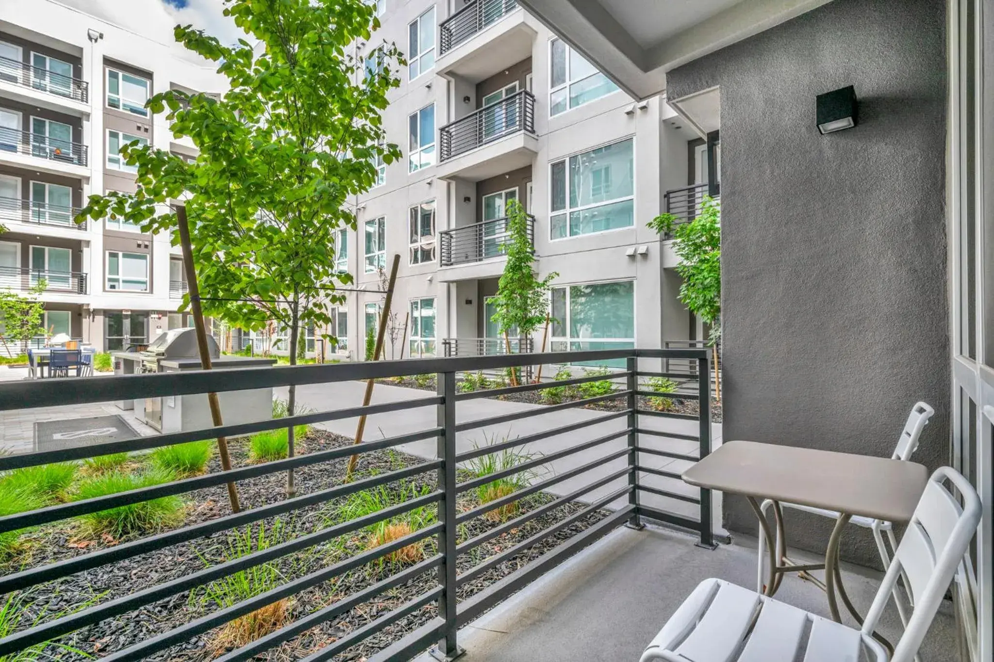 One-Bedroom Apartment with Balcony in Placemakr Reno One-Bedroom Apartment with Balcony in Placemakr Reno