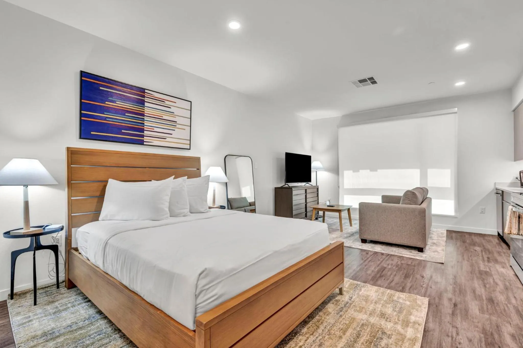 Bedroom, Bed in Placemakr Reno