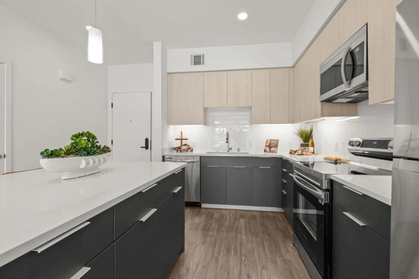 kitchen in Placemakr Reno