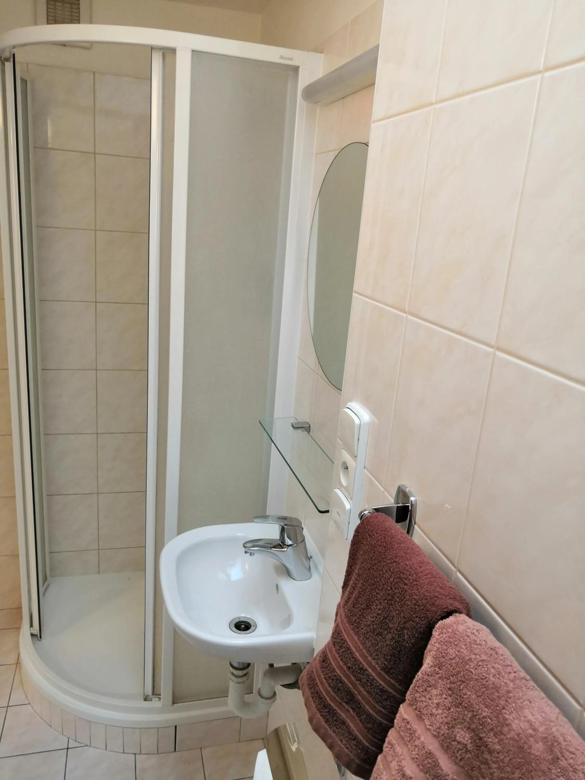 Shower in Hotel Marianeum