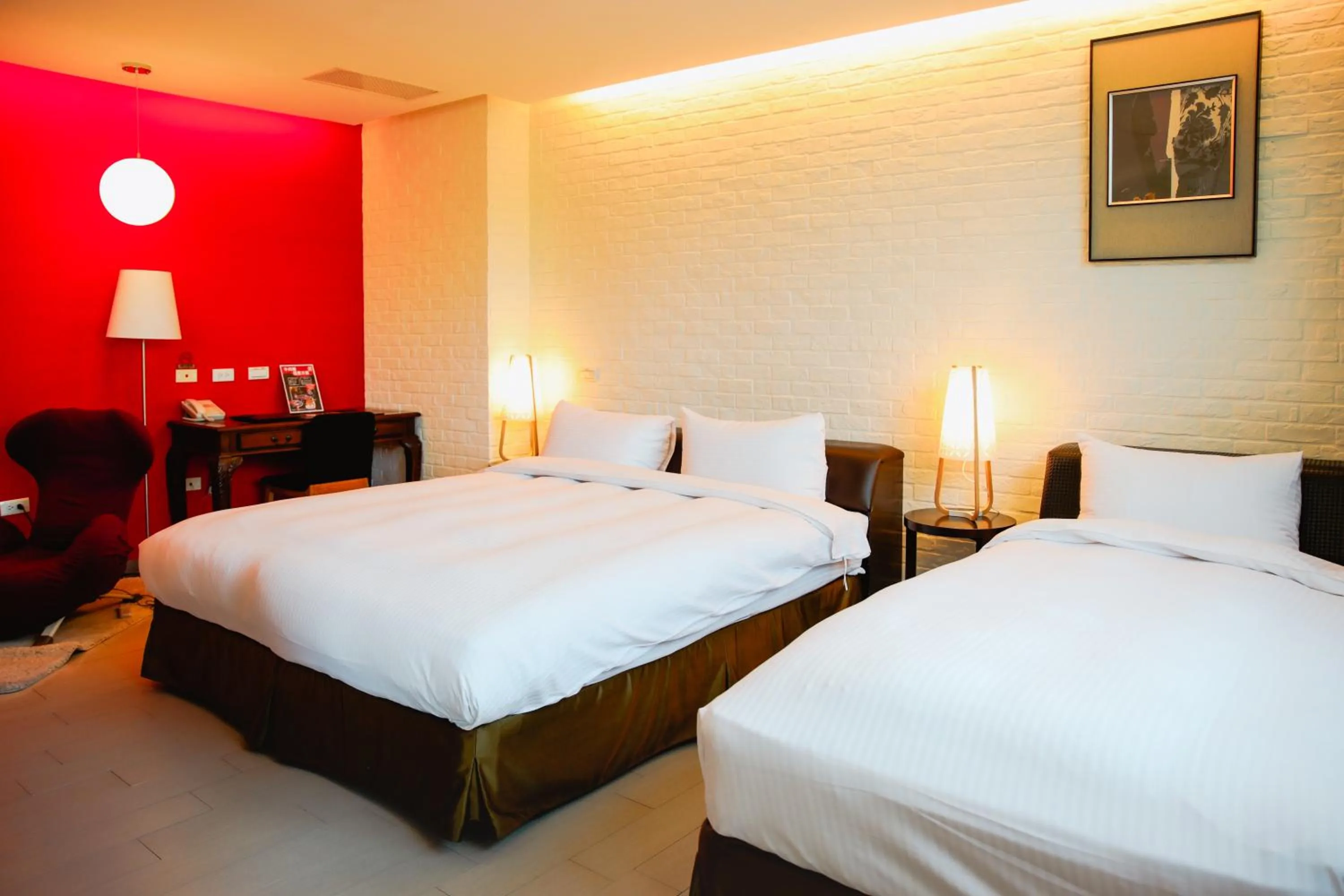 Bed in 823 Tourist Hotel