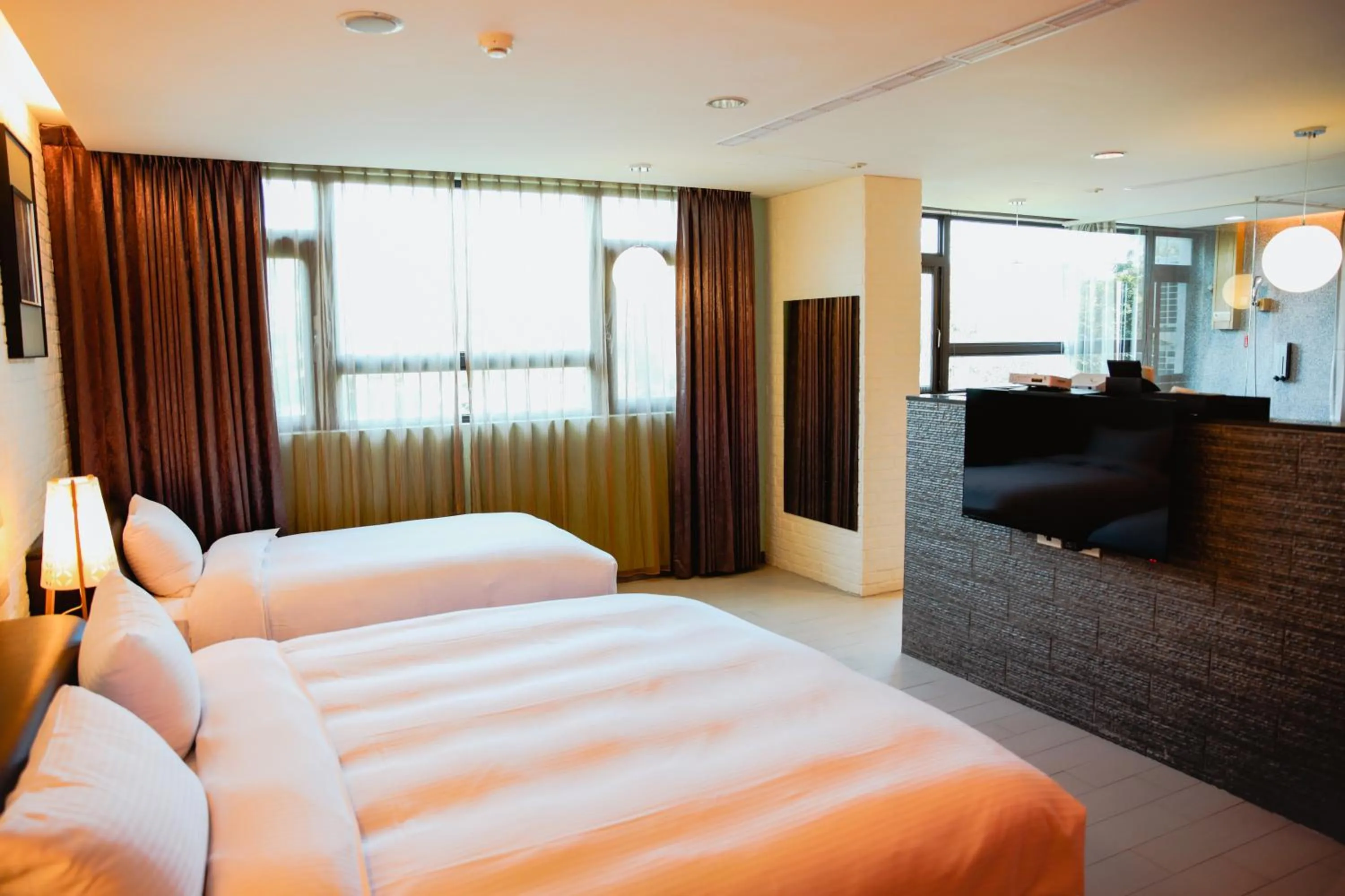 Bed in 823 Tourist Hotel