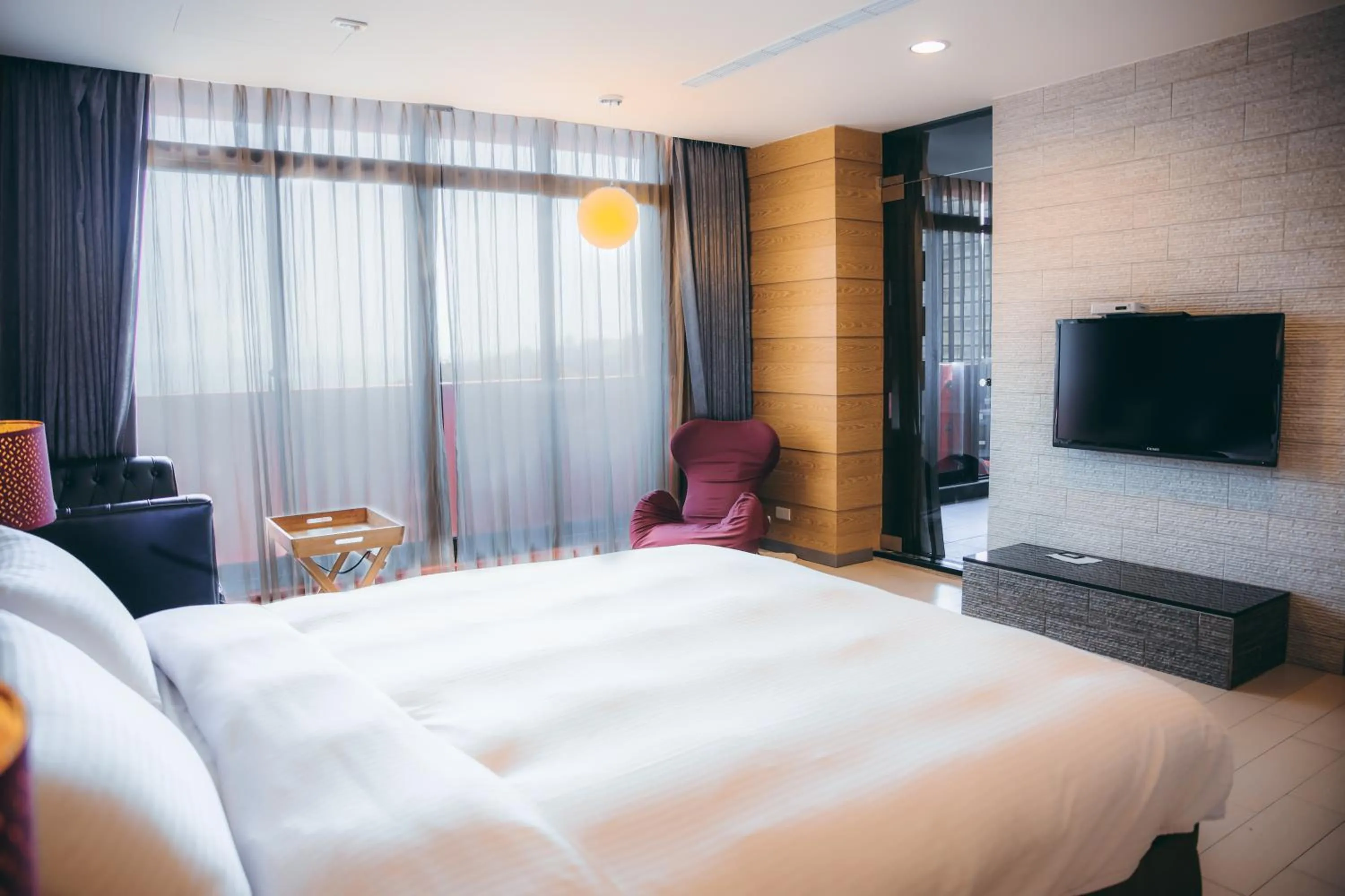 TV and multimedia, Bed in 823 Tourist Hotel