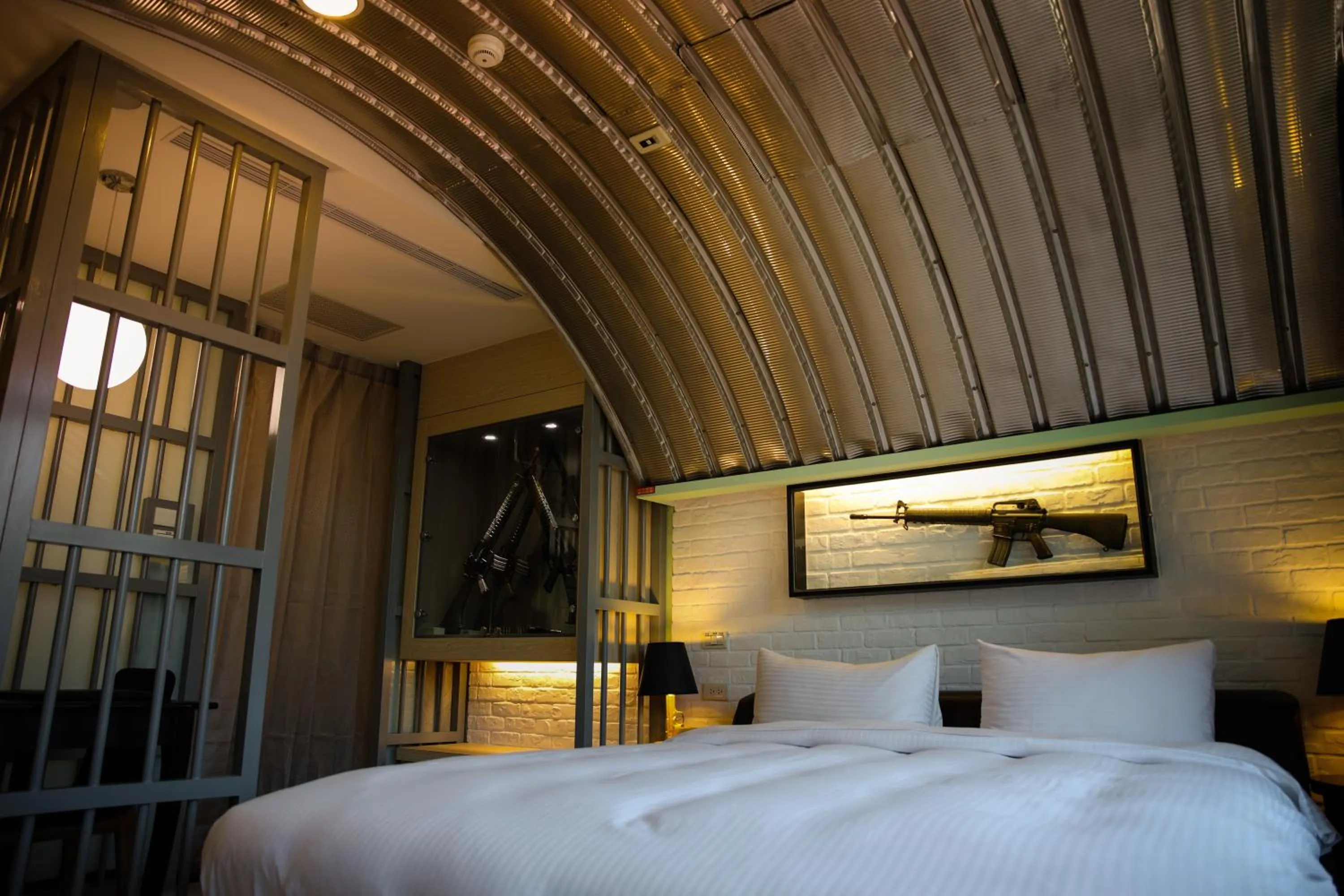 Bed in 823 Tourist Hotel