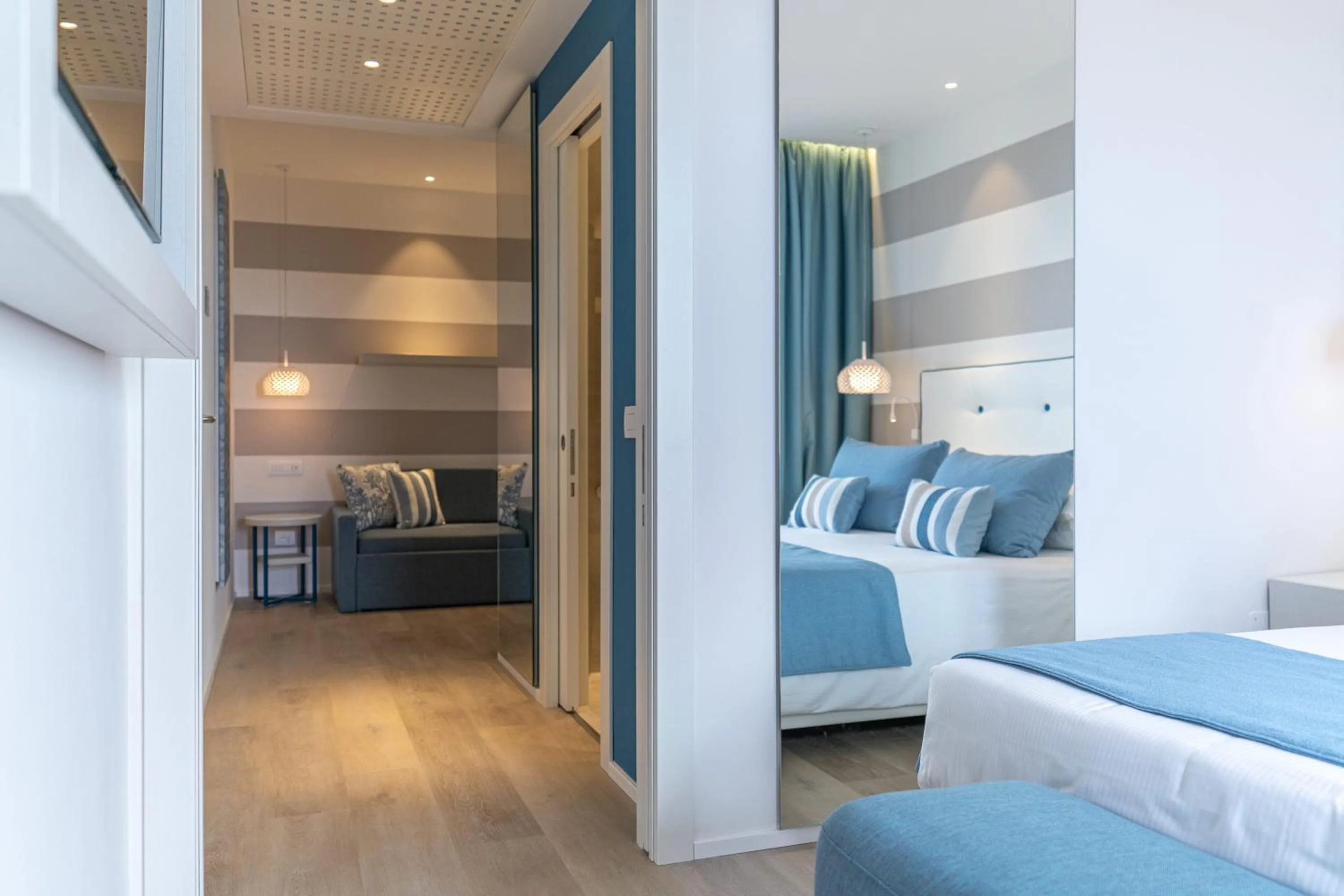 Bedroom, Bed in Hotel Orient & Pacific