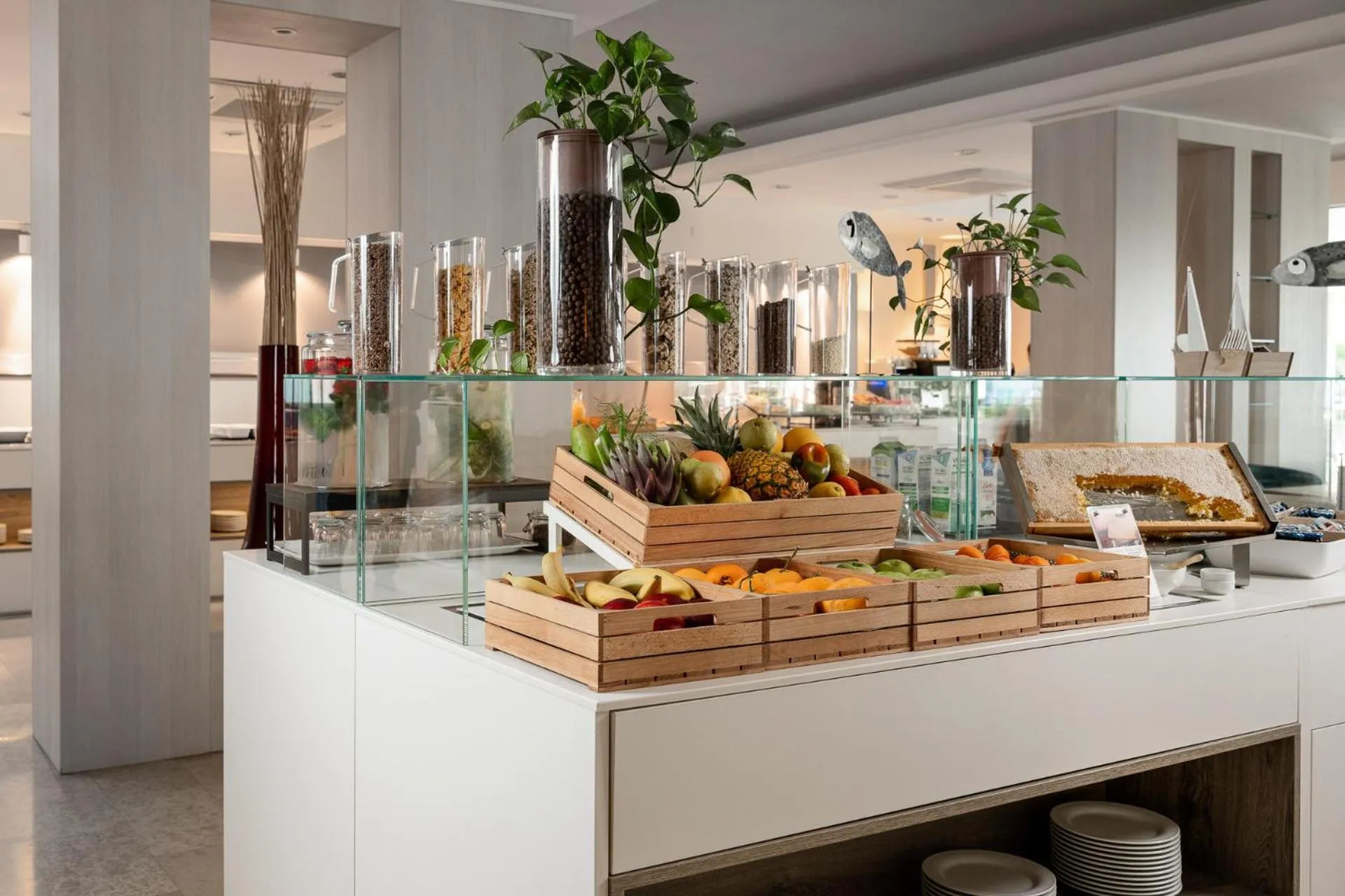 Breakfast in Hotel Orient & Pacific