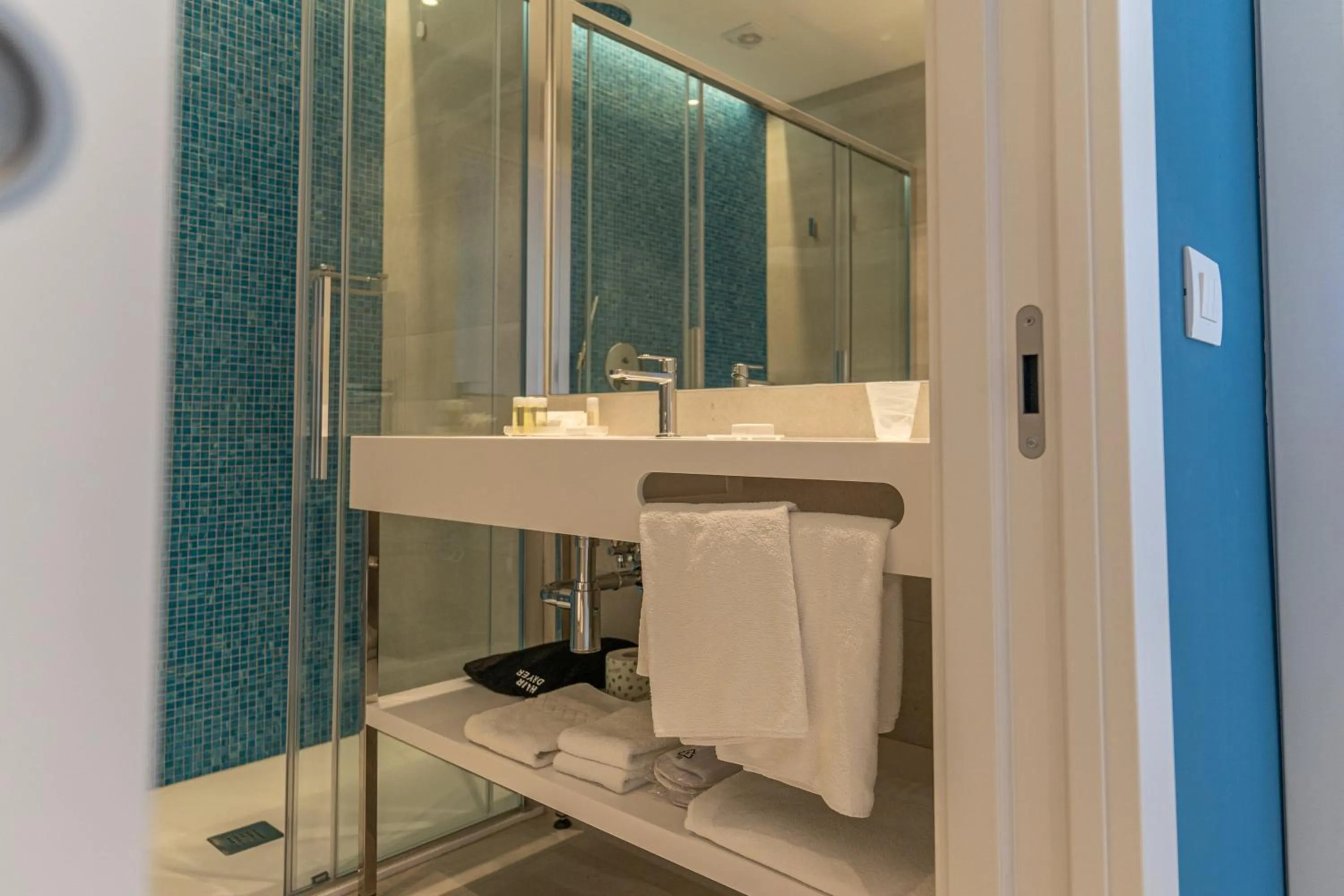 Bathroom in Hotel Orient & Pacific