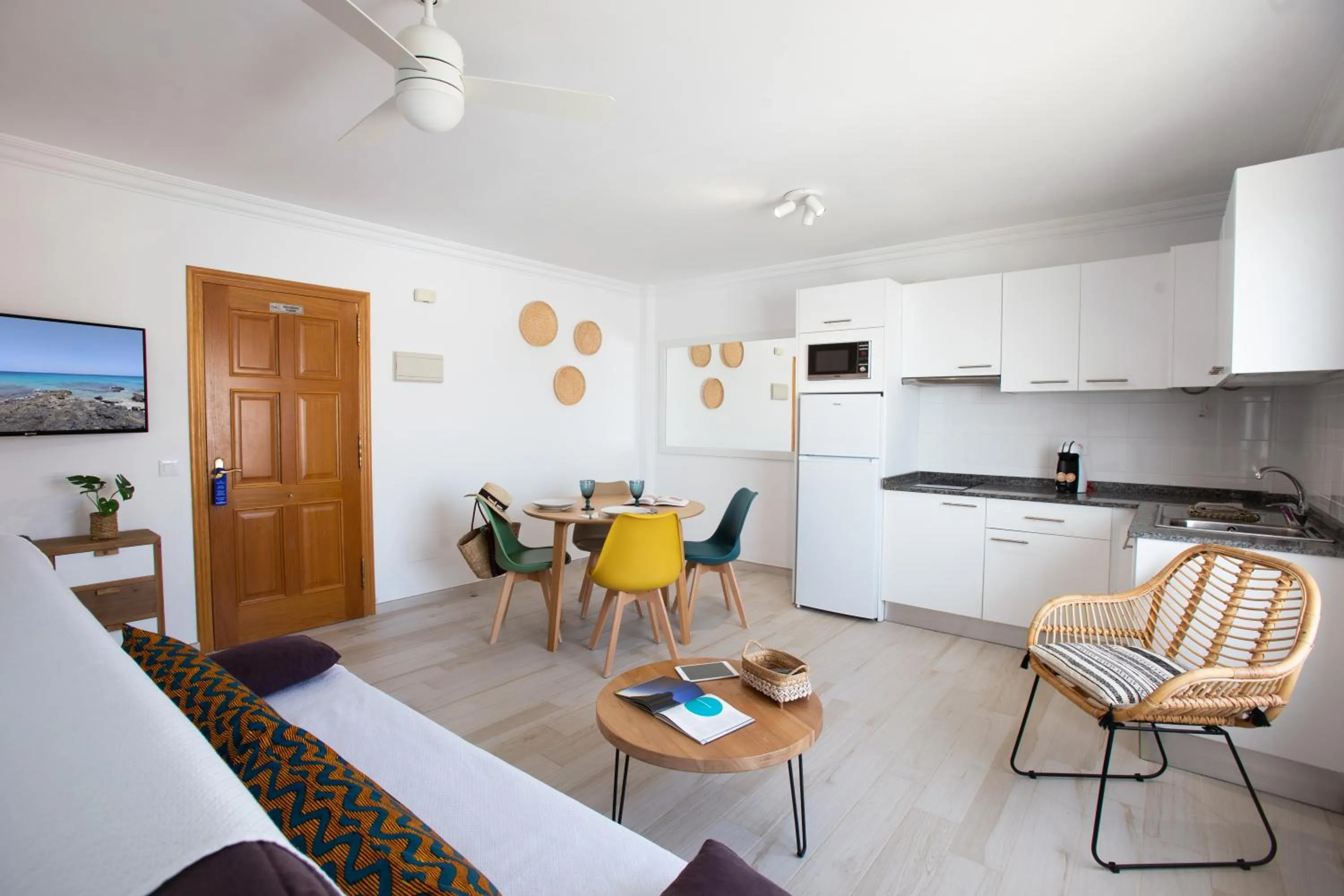 Living room in ALTAVISTA APARTAHOTEL-Adults Only over 14