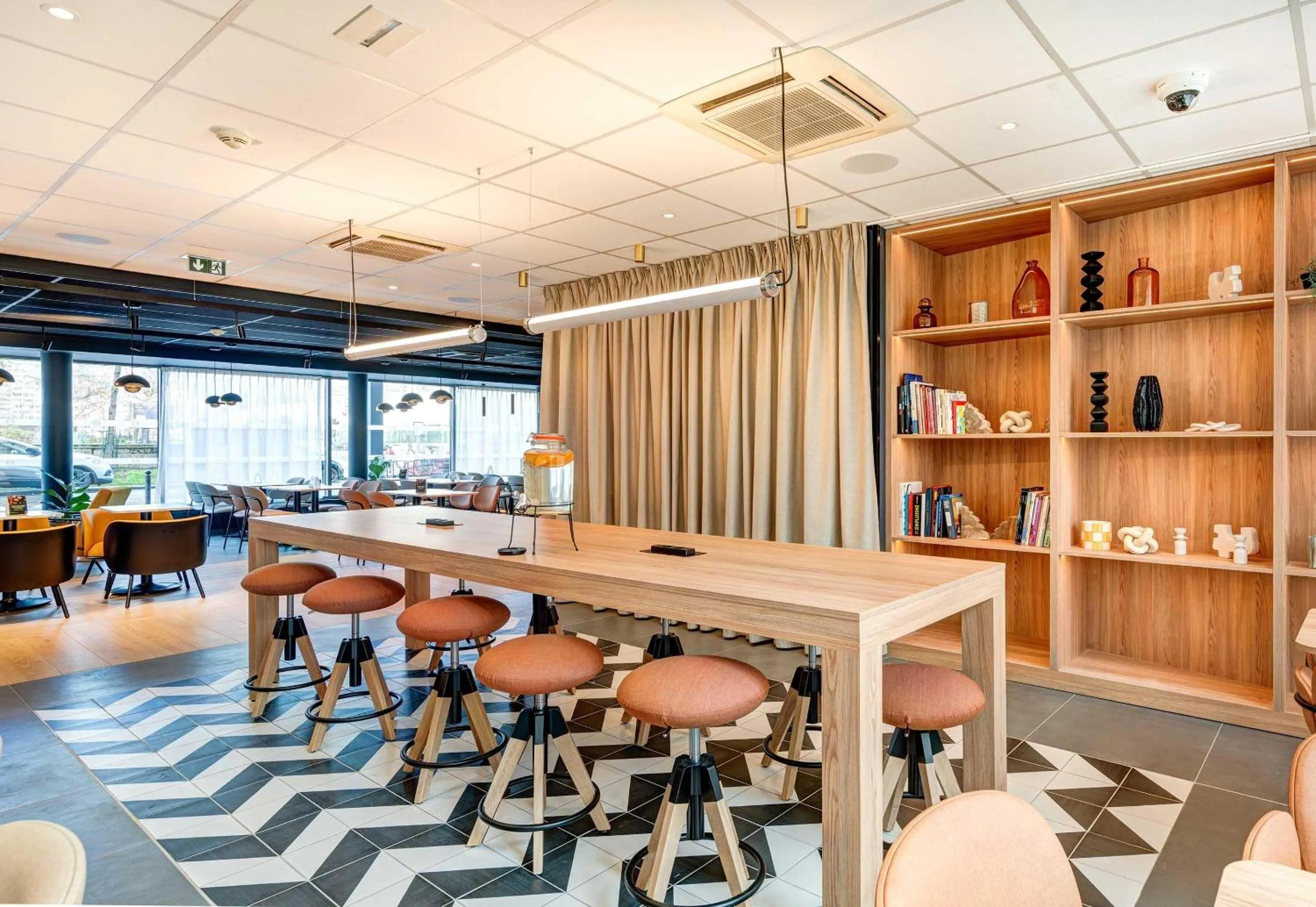 Lobby or reception in B&B HOTEL Paris Italie Porte de Choisy