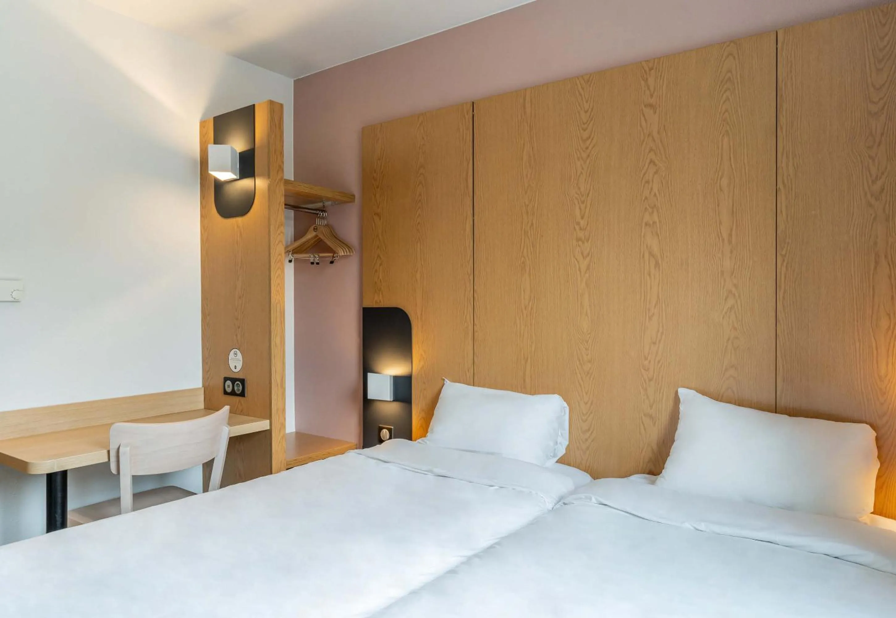 Bedroom, Bed in B&B HOTEL Paris Italie Porte de Choisy