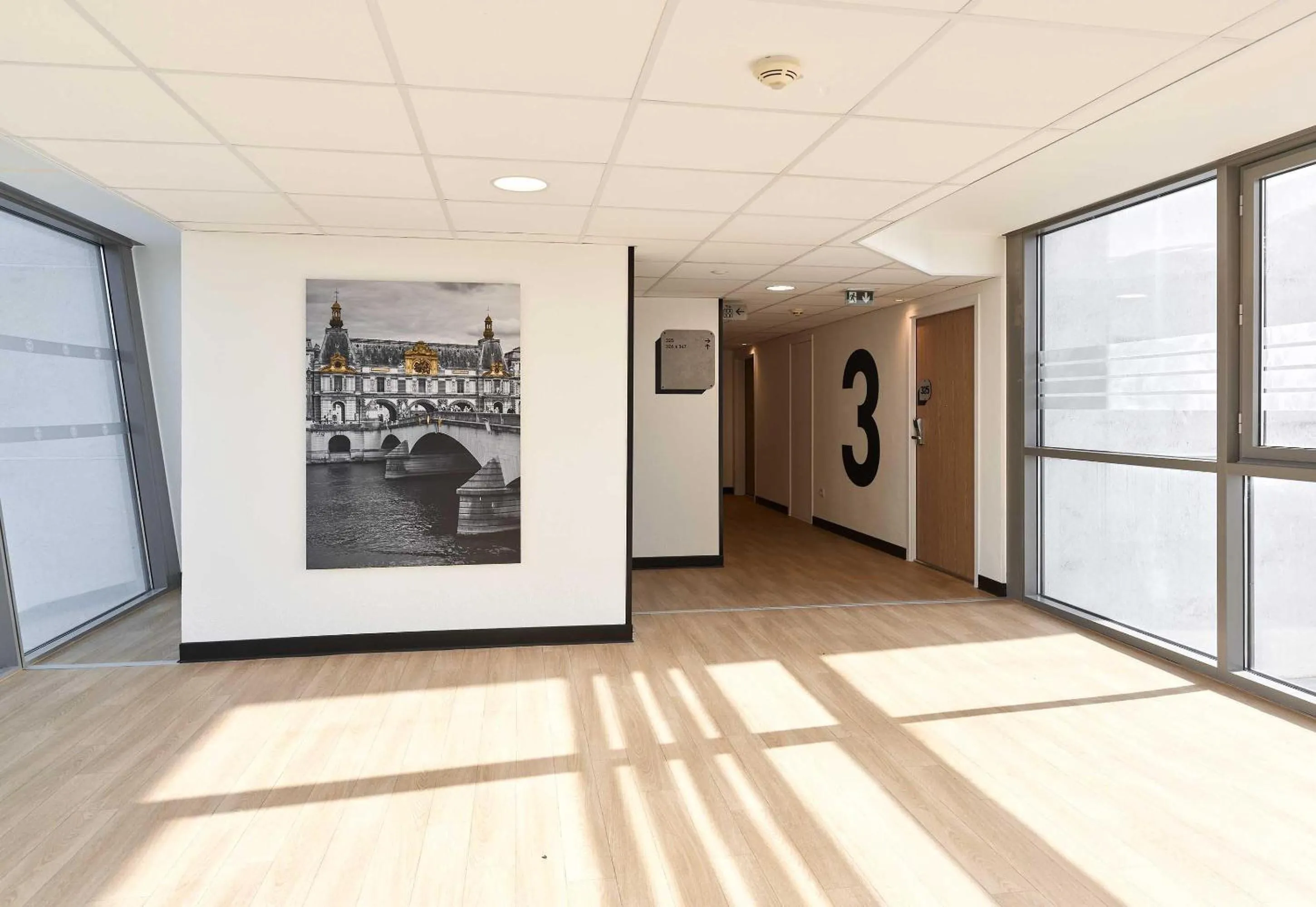 Lobby or reception in B&B HOTEL Paris Italie Porte de Choisy