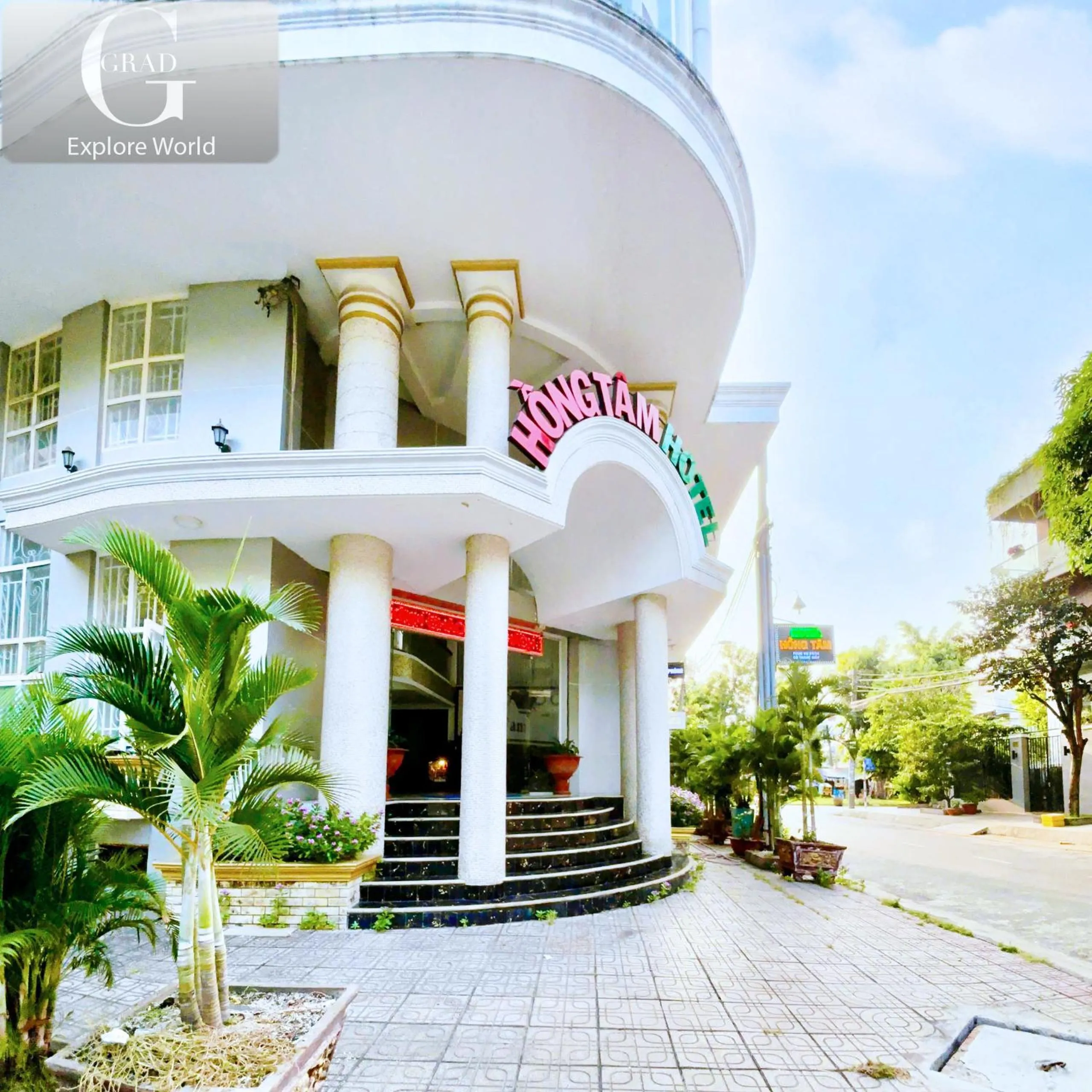 Property building in Hong Tam Hotel