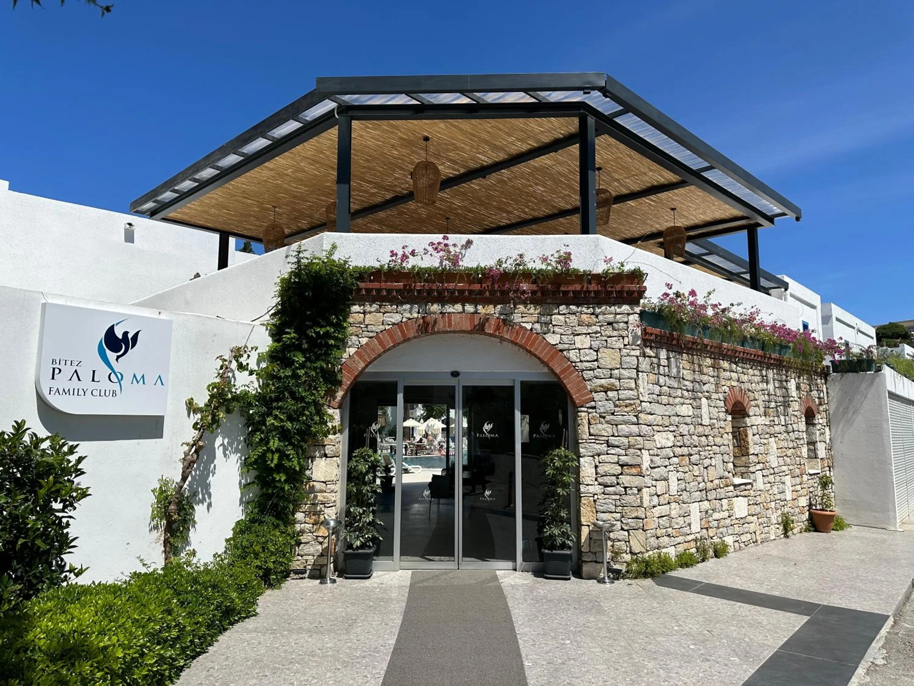 Lobby or reception in Paloma Family Club