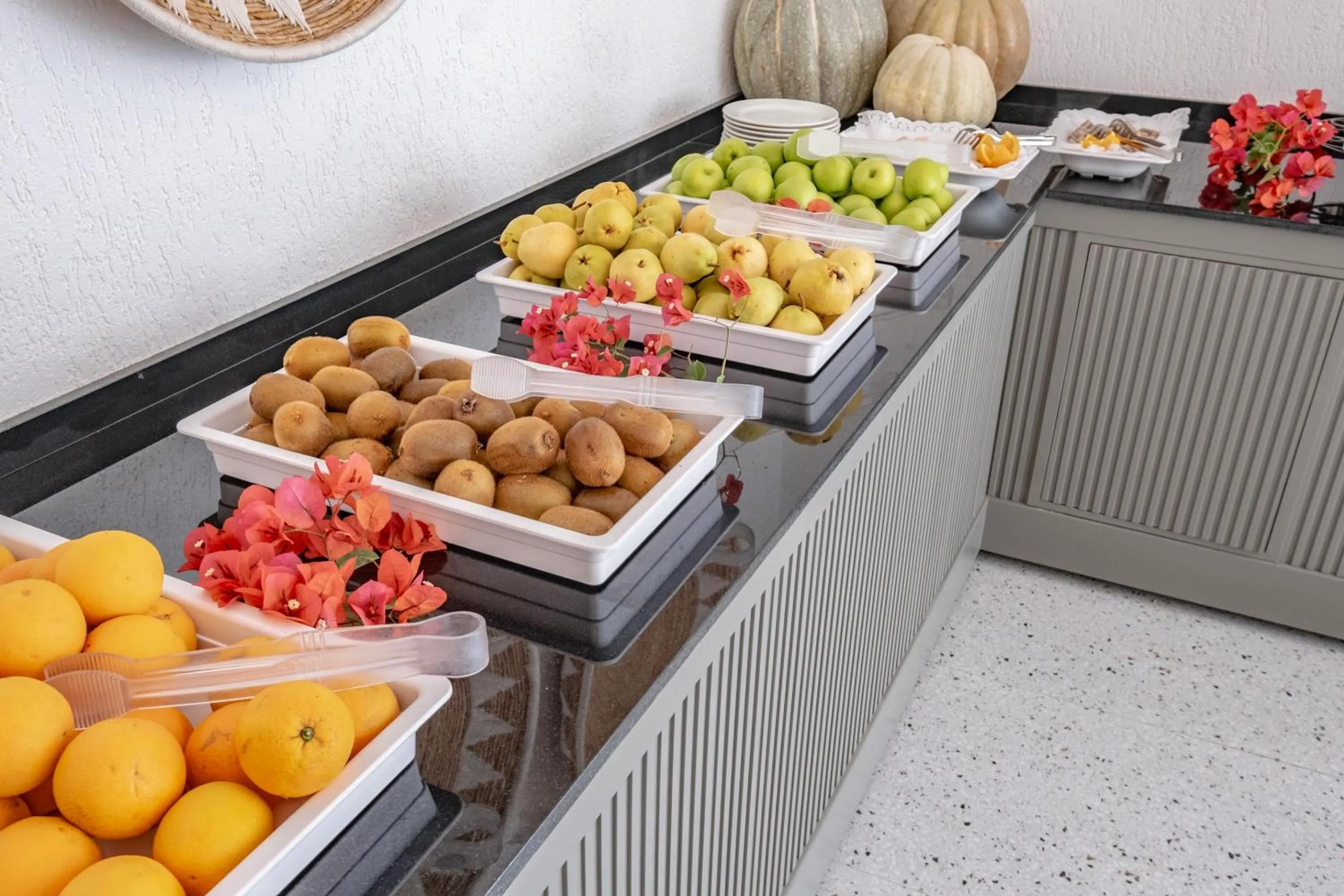 Buffet breakfast in Paloma Family Club