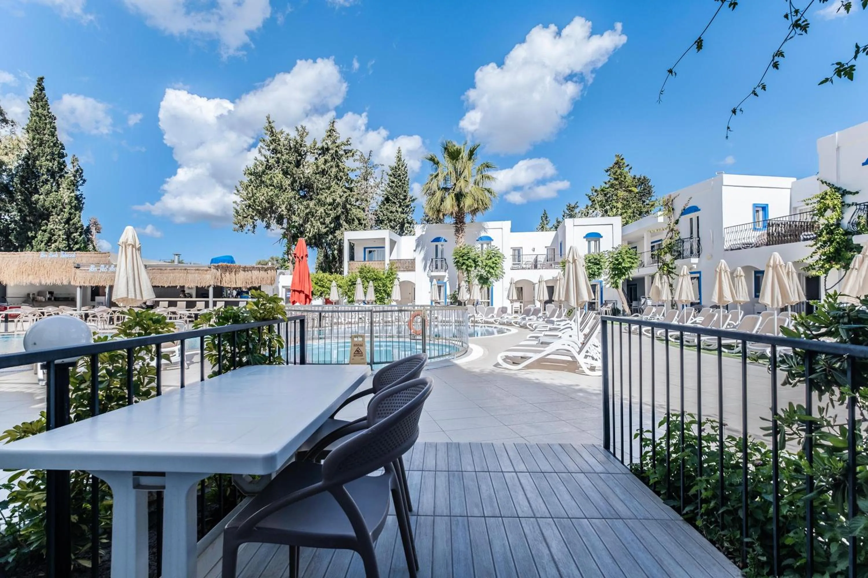 Patio in Paloma Family Club