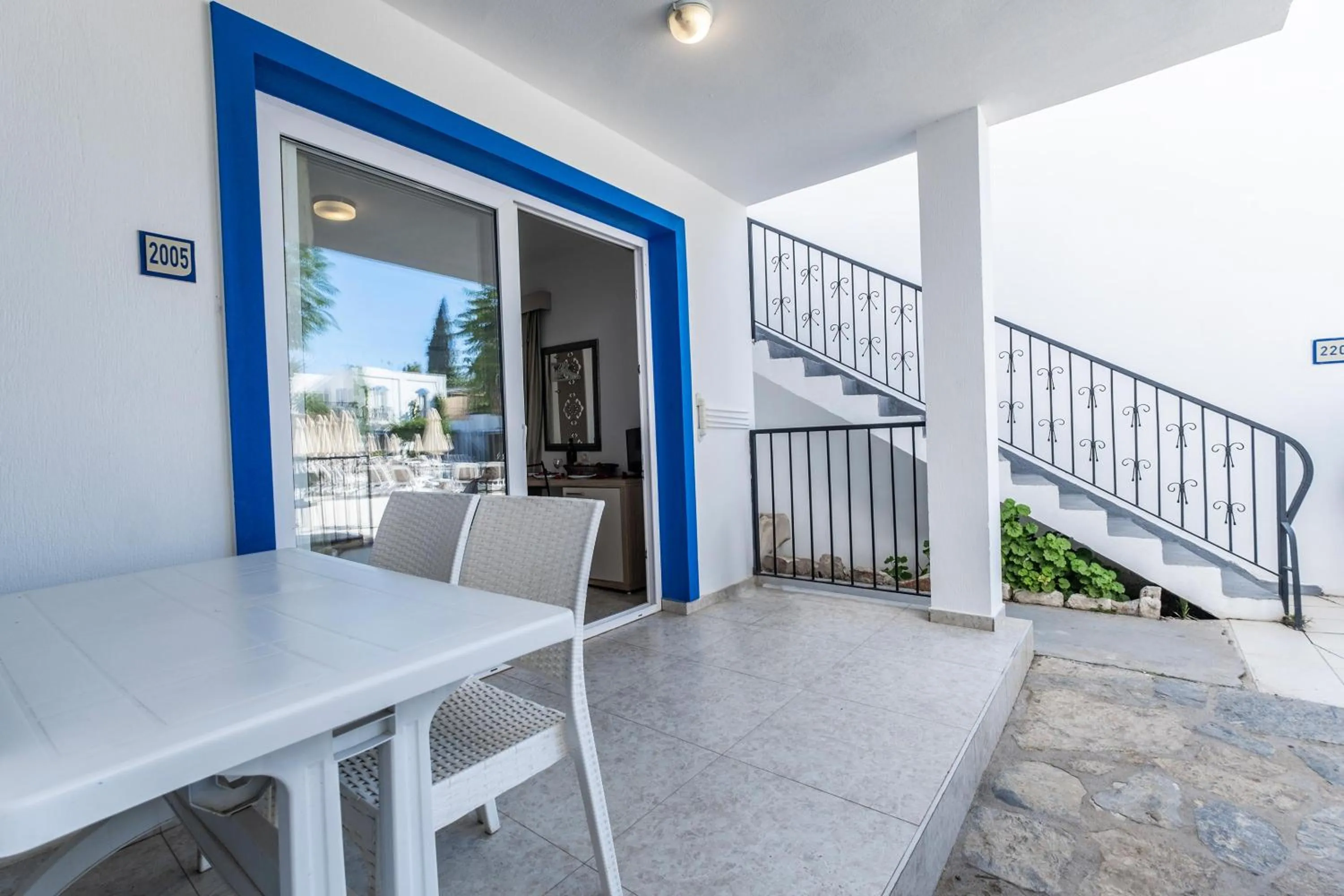 Patio in Paloma Family Club