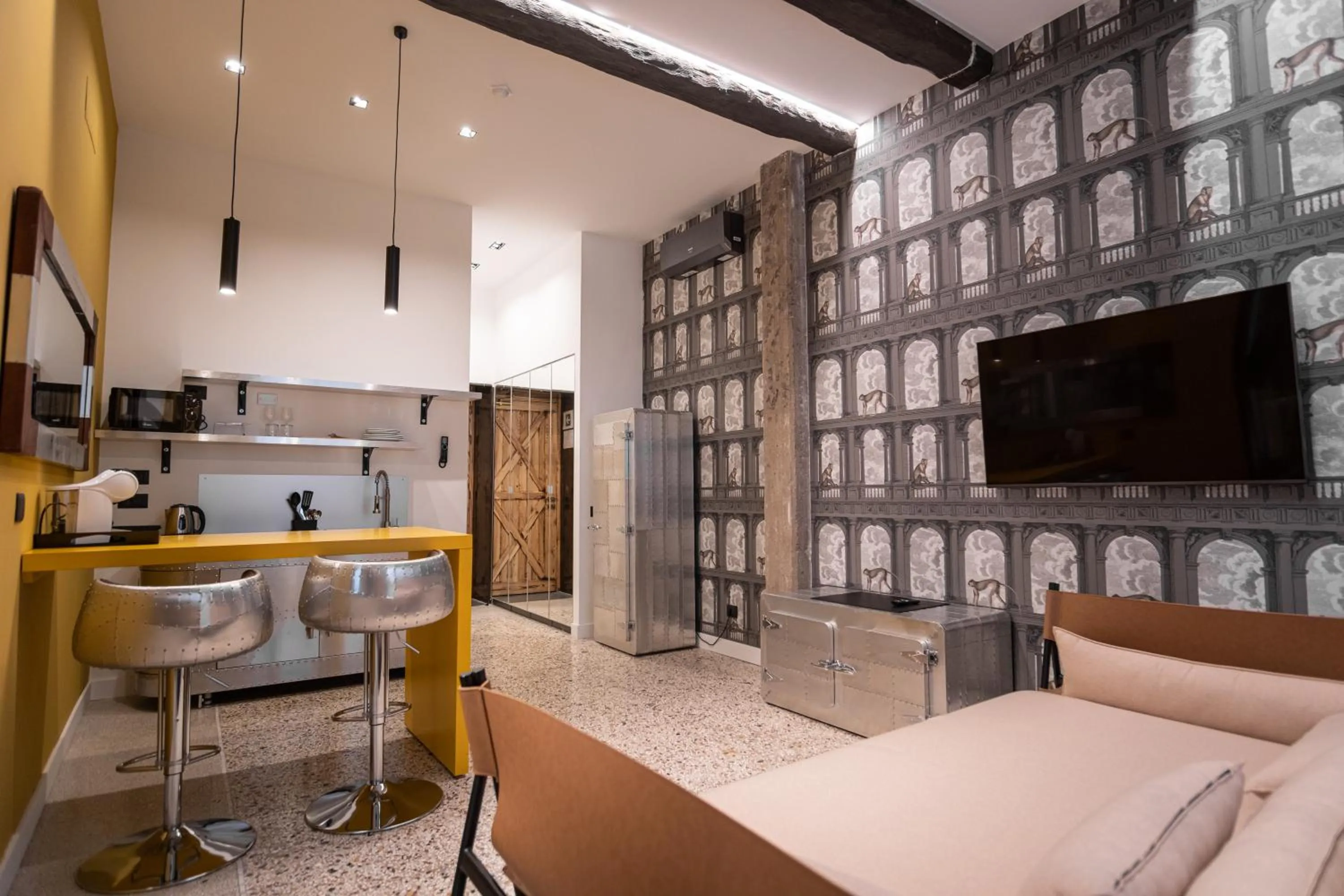 TV and multimedia in Palazzo Sebeto