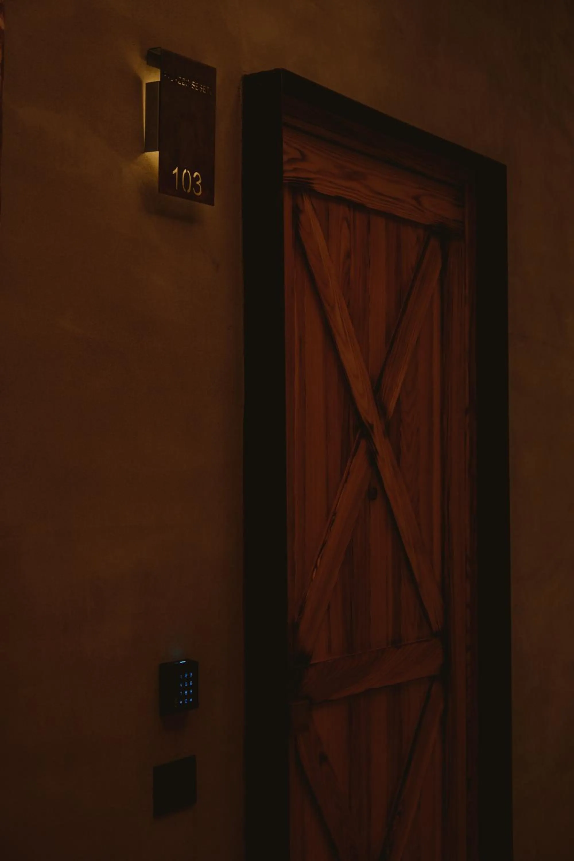 Decorative detail in Palazzo Sebeto