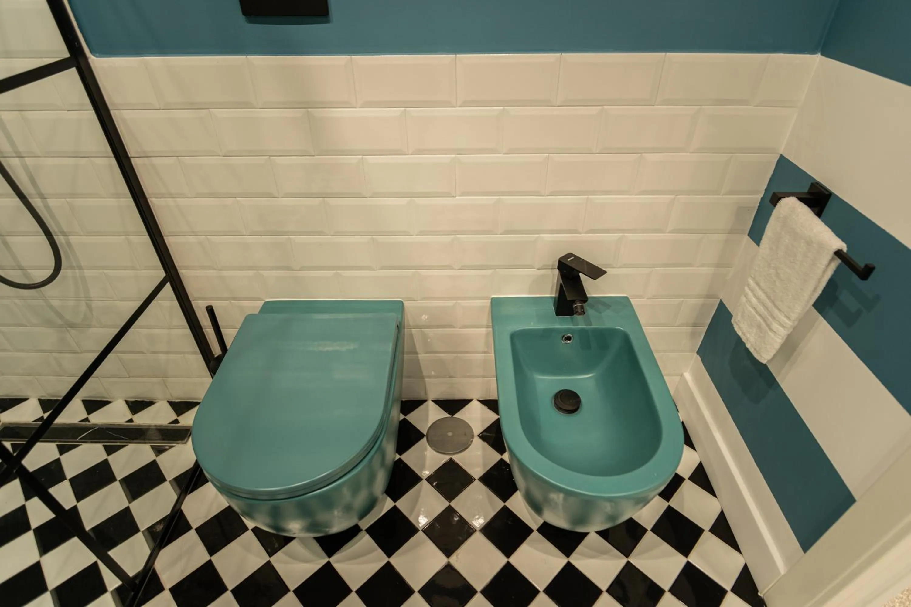 Toilet in Palazzo Sebeto